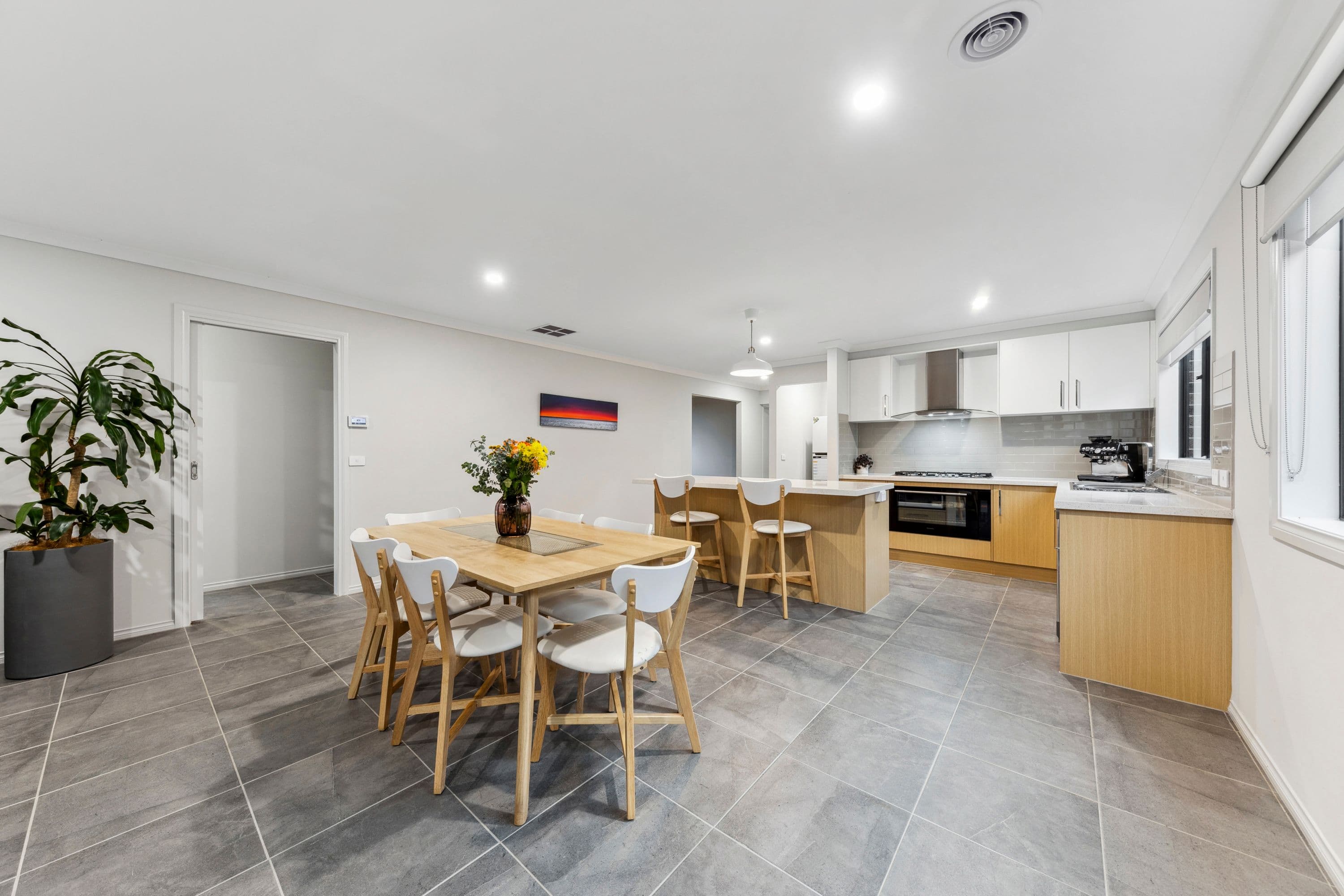 15 Eldora Road, Pakenham VIC 3810, Pakenham - Thumbnail 6