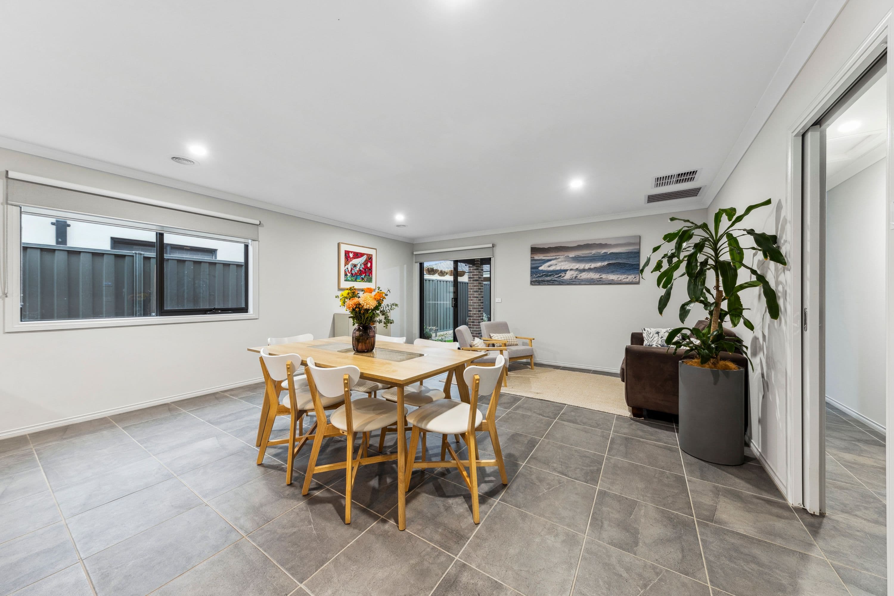 15 Eldora Road, Pakenham VIC 3810, Pakenham - Thumbnail 8