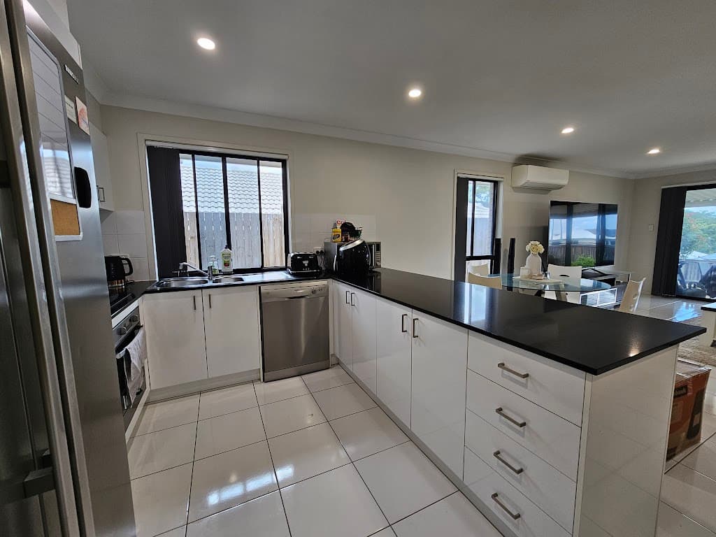 8 Wanaka Street, Bahrs Scrub, QLD, 4207, Bahrs Scrub - Thumbnail 8
