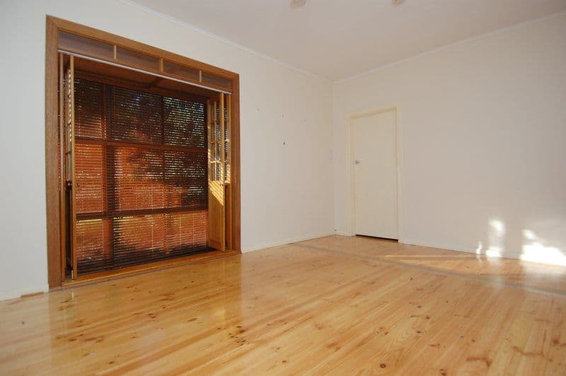 17 Dale Avenue, RIDGEHAVEN SA 5097, Ridgehaven - Thumbnail 3