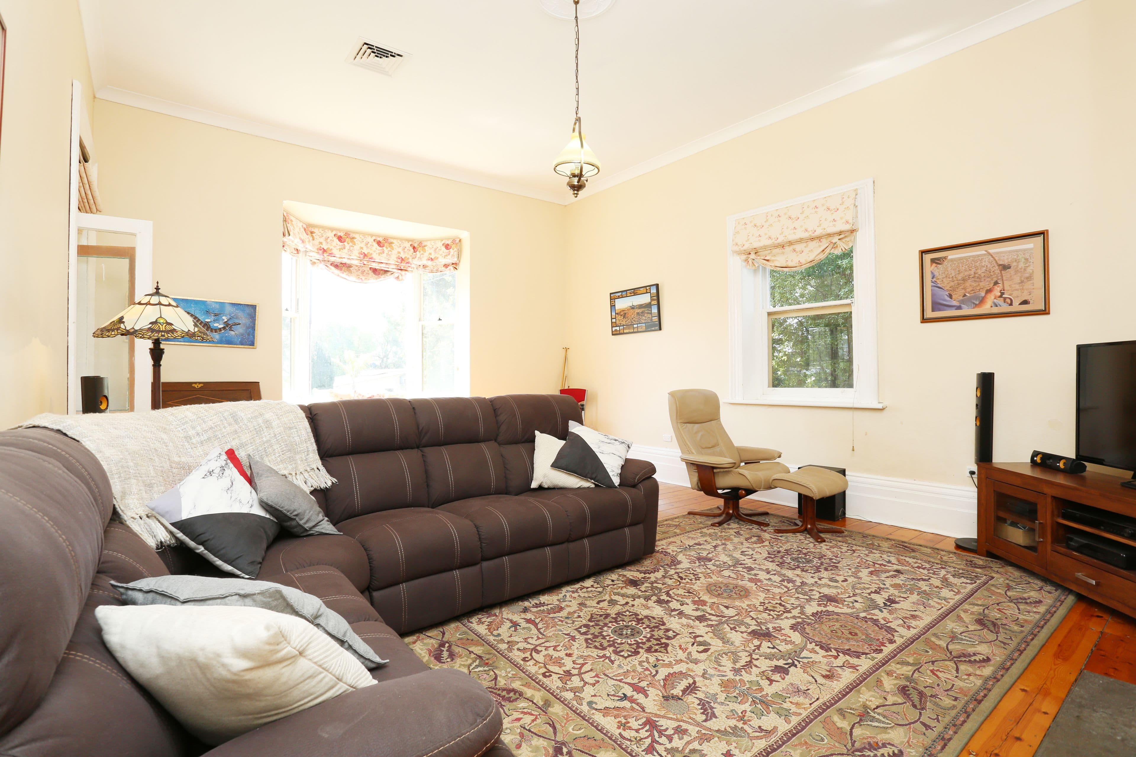24 William Street, Clare SA 5453, Clare - Thumbnail 3