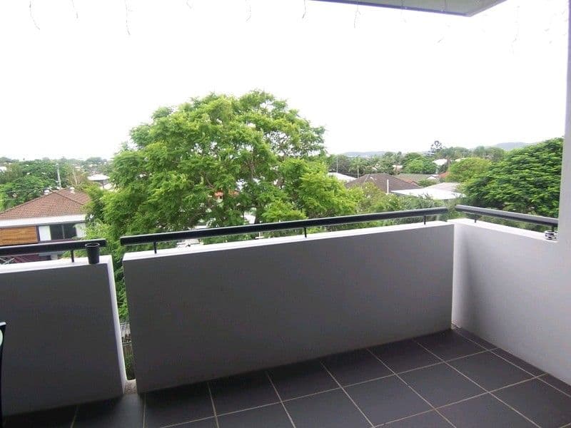 1884 Logan Road, UPPER MOUNT GRAVATT QLD 4122, Upper Mount Gravatt - Thumbnail 4