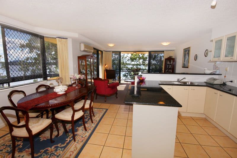 24  Picnic Point Esplanade, MAROOCHYDORE QLD 4558, Maroochydore - Thumbnail 2