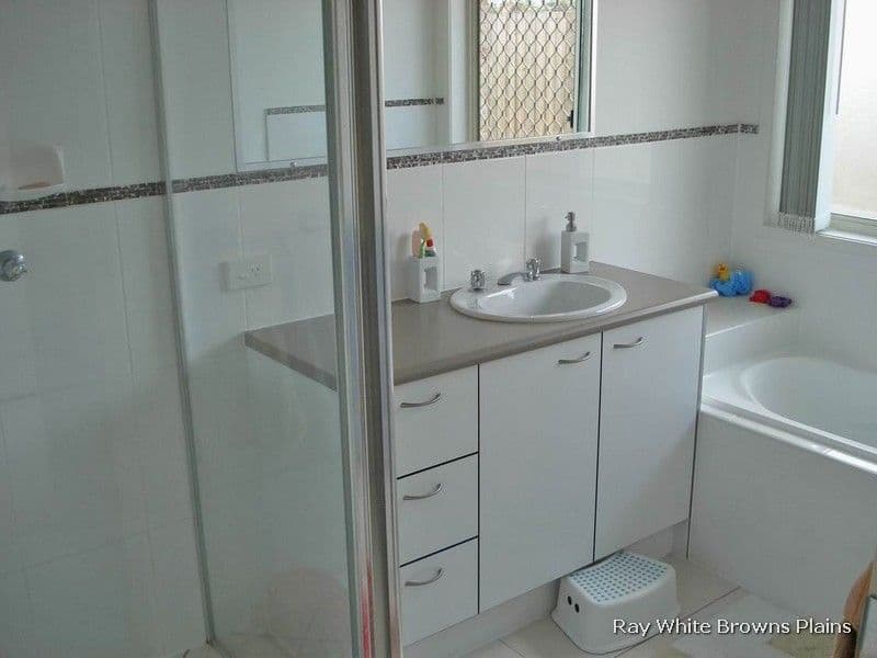 31 Coolum Court, REGENTS PARK QLD 4118, Regents Park - Thumbnail 2