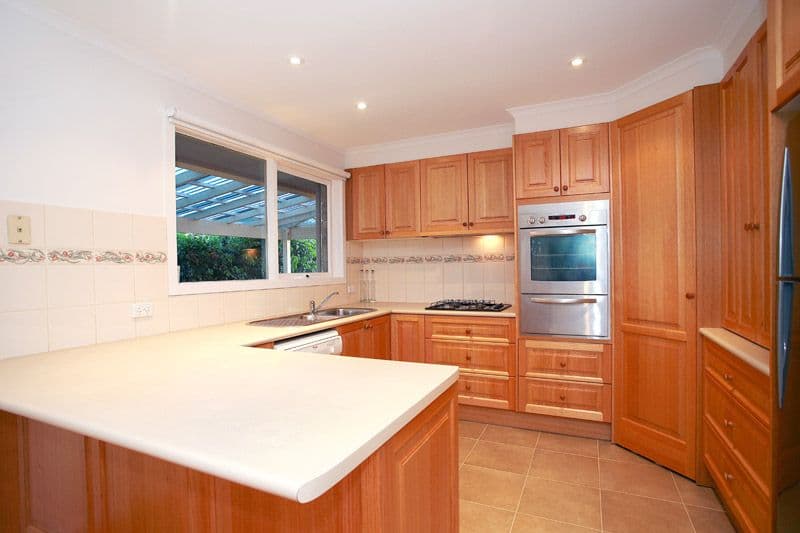 20 Beresford Close, DONCASTER EAST VIC 3109, Doncaster East - Thumbnail 5
