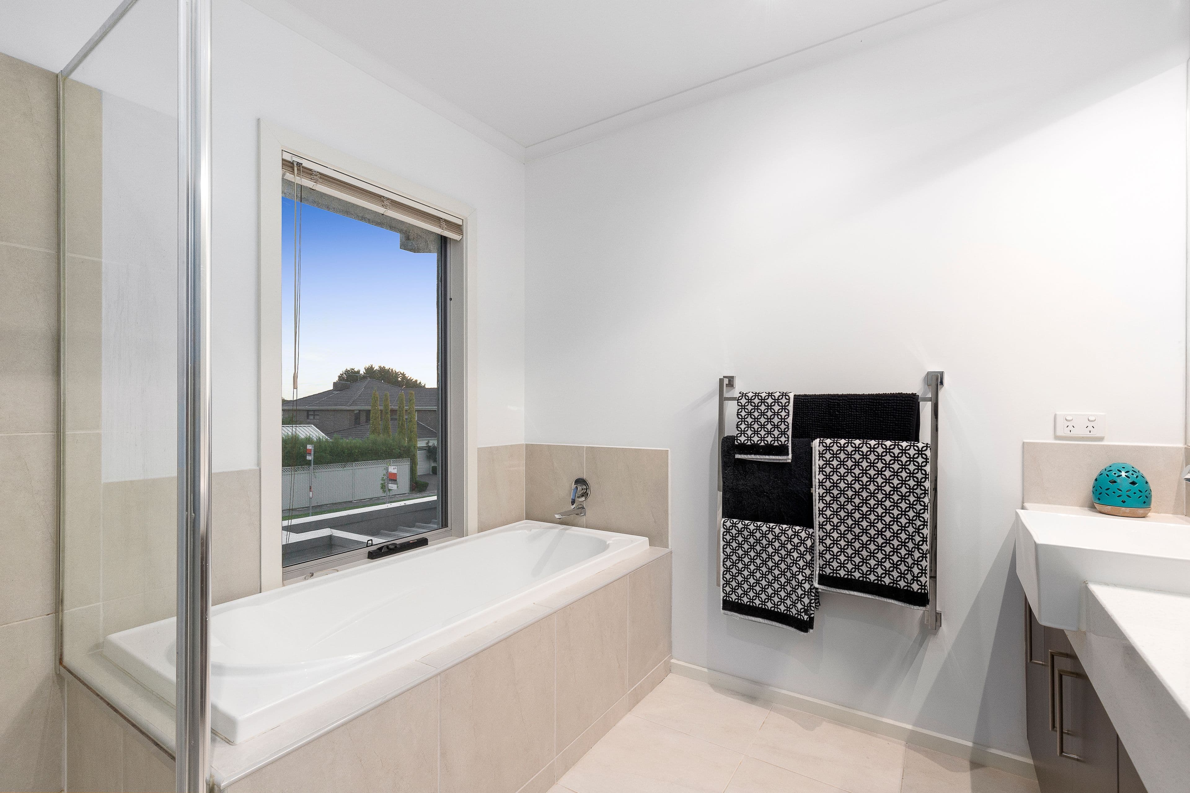 12 Braeburn Parade, Rowville VIC 3178, Rowville - Thumbnail 6