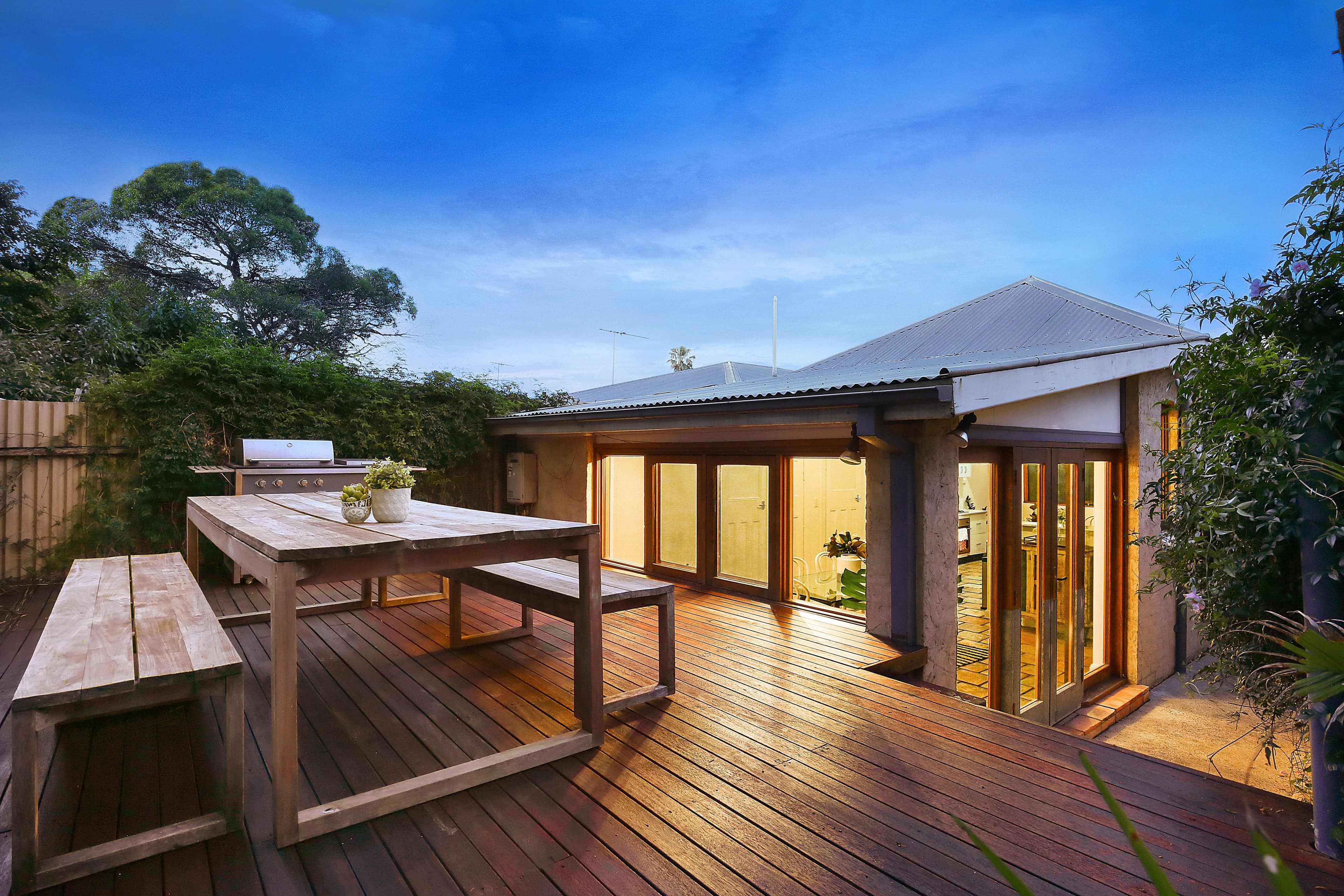 166 Cavendish Street, Stanmore - Image 1