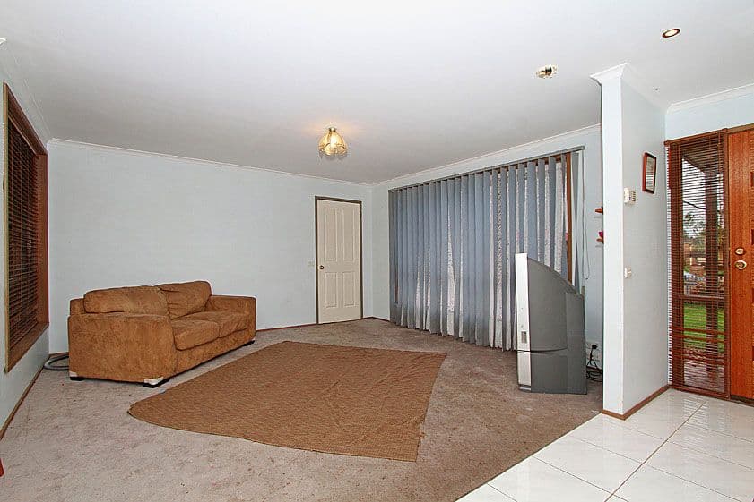 18 Pommel Crescent, EPPING VIC 3076, Epping - Thumbnail 5