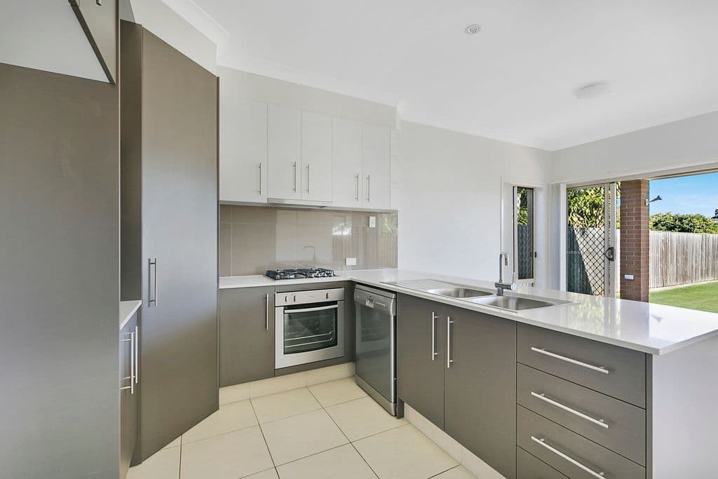 56 Gordon Street, Ormiston QLD 4160, Ormiston - Thumbnail 2