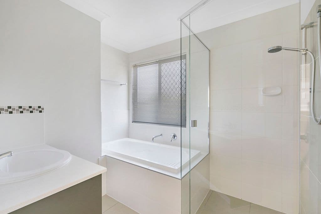 56 Gordon Street, Ormiston QLD 4160, Ormiston - Thumbnail 3