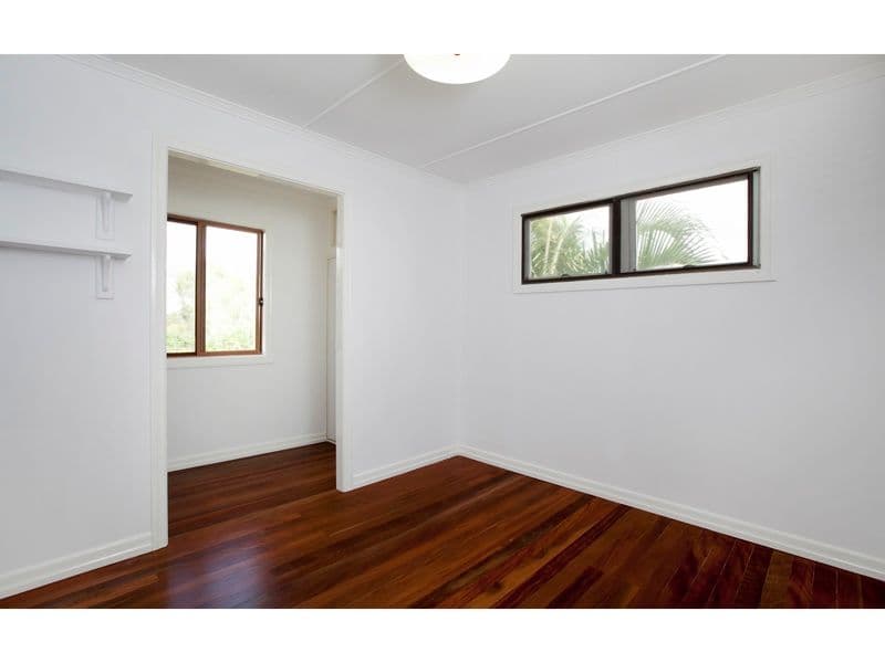 35  Rodney Street, WYNNUM WEST QLD 4178, Wynnum West - Thumbnail 8