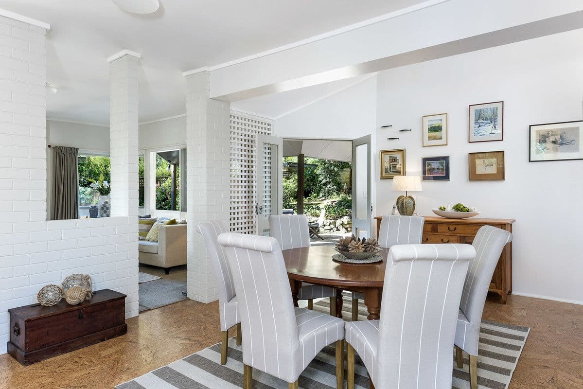 13 Hinkler Street, Greenwich - Thumbnail 3