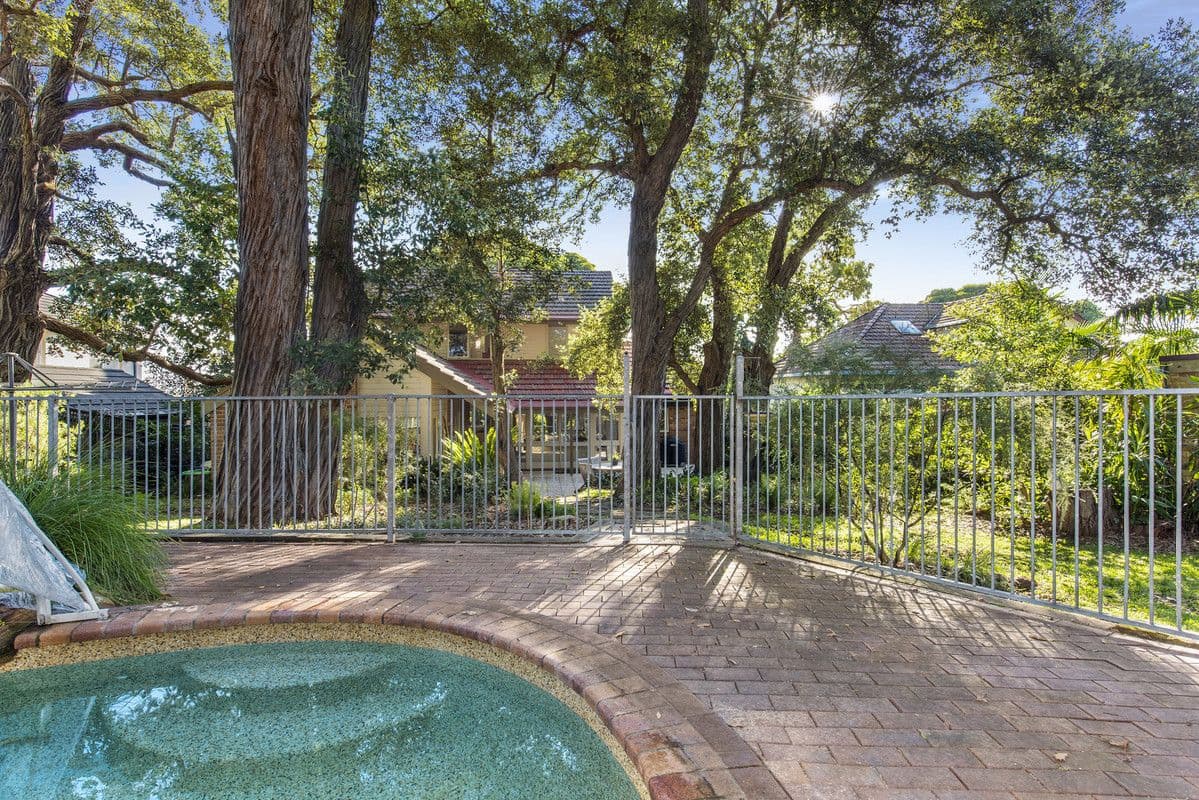 13 Hinkler Street, Greenwich - Thumbnail 8