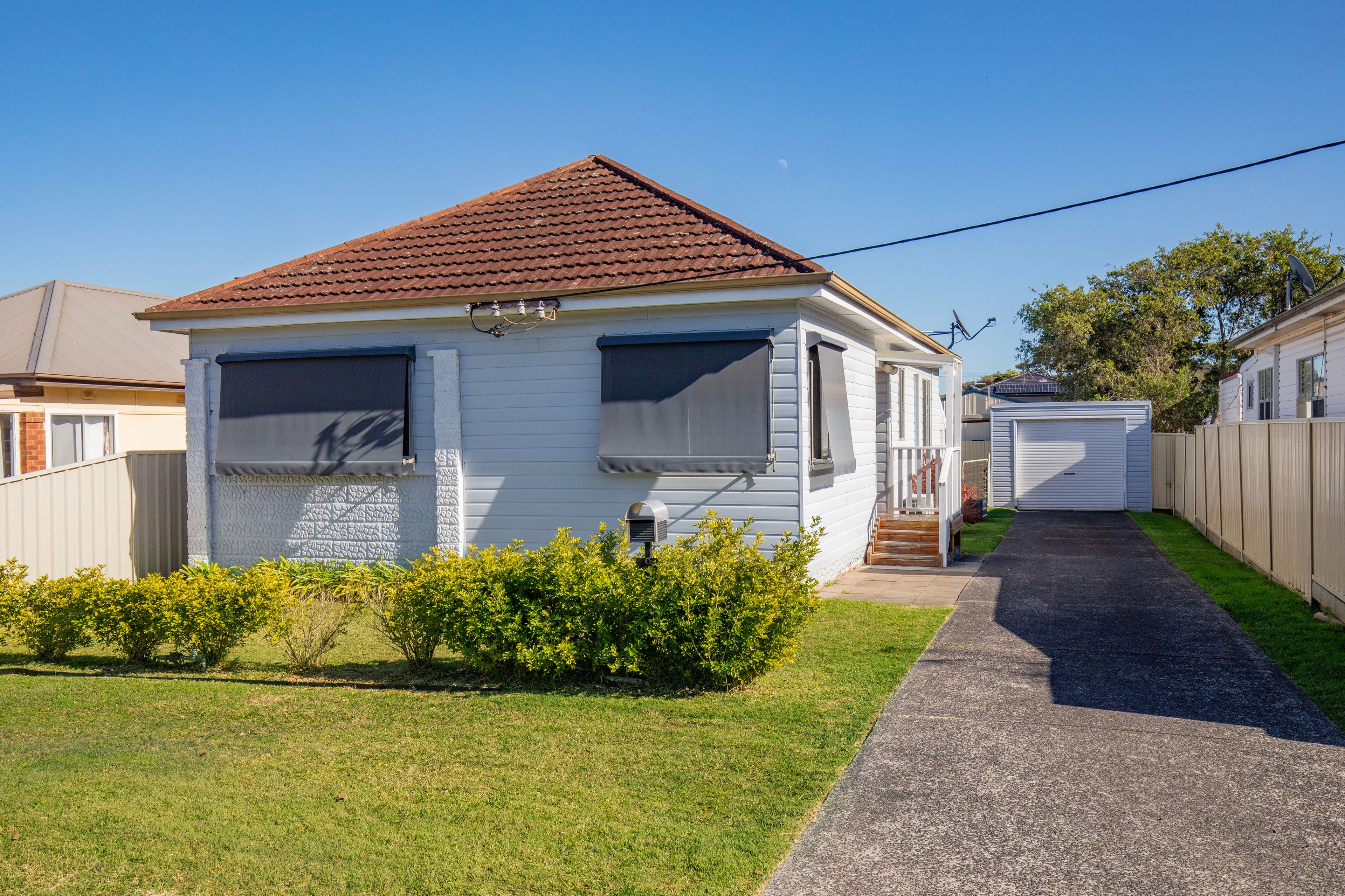 9 Robb Street, Belmont NSW 2280, Belmont - Image 1