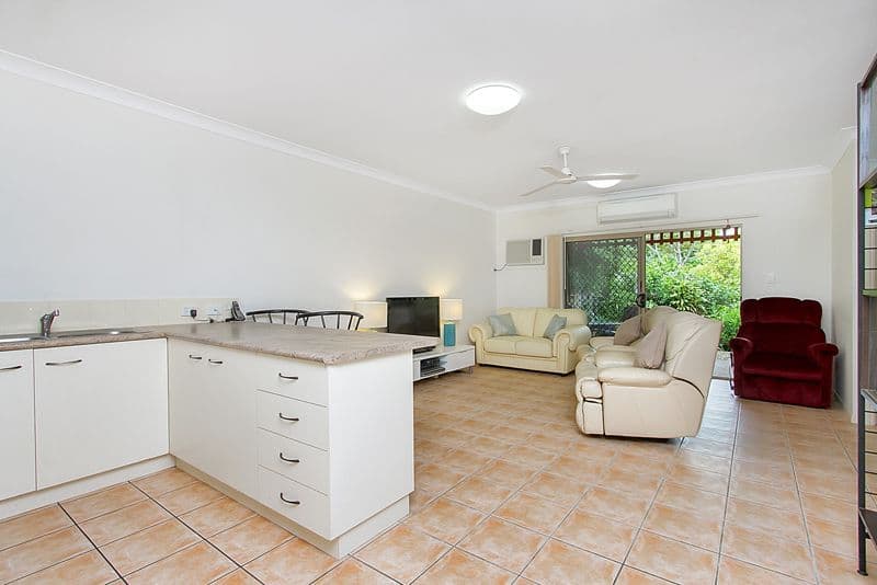 2 Oyster Court, TRINITY BEACH QLD 4879, Trinity Beach - Thumbnail 5