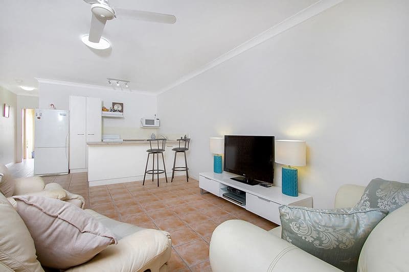 2 Oyster Court, TRINITY BEACH QLD 4879, Trinity Beach - Thumbnail 6