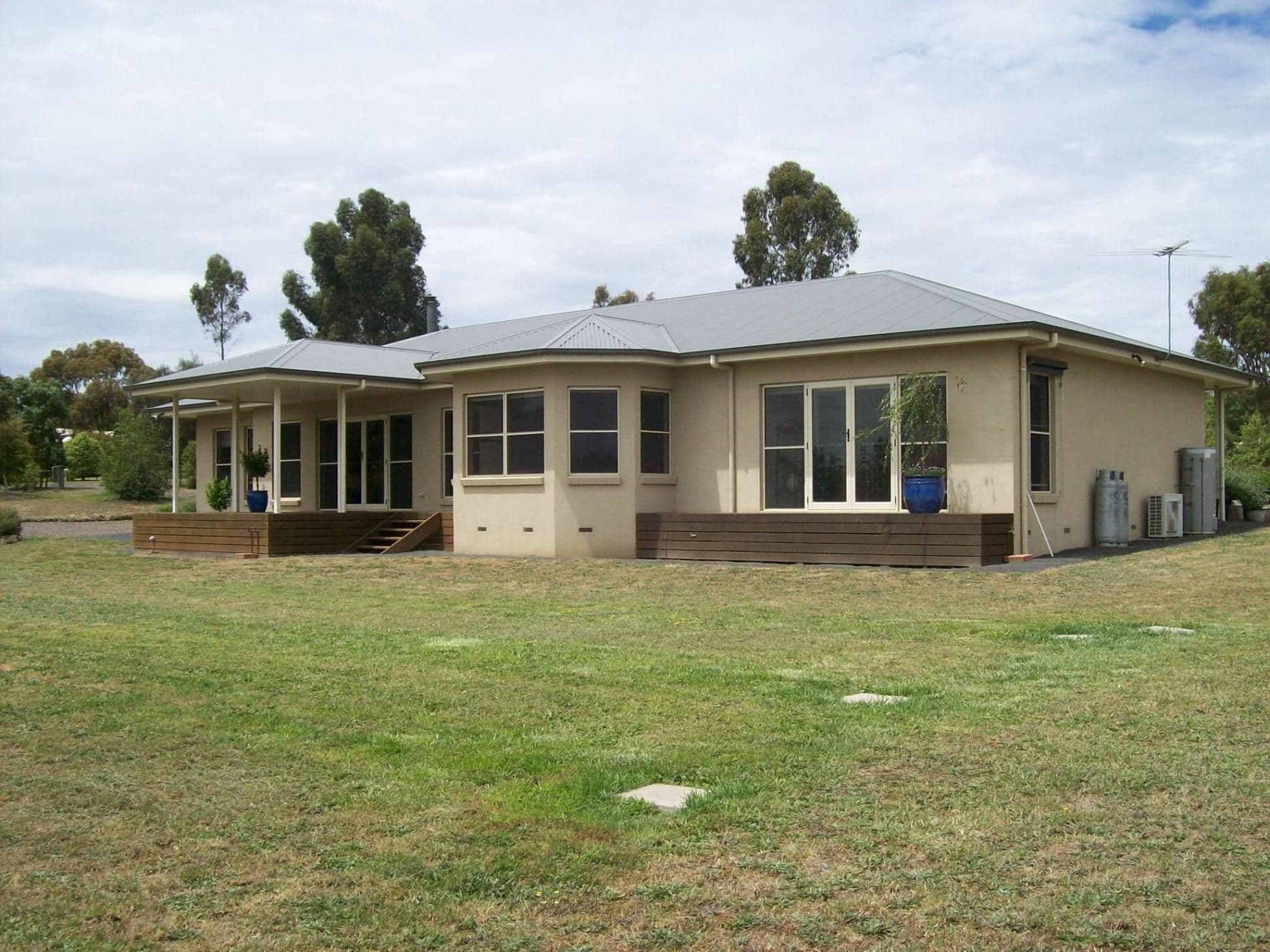 23 Paynes Road, HAMILTON VIC 3300, Hamilton - Thumbnail 2