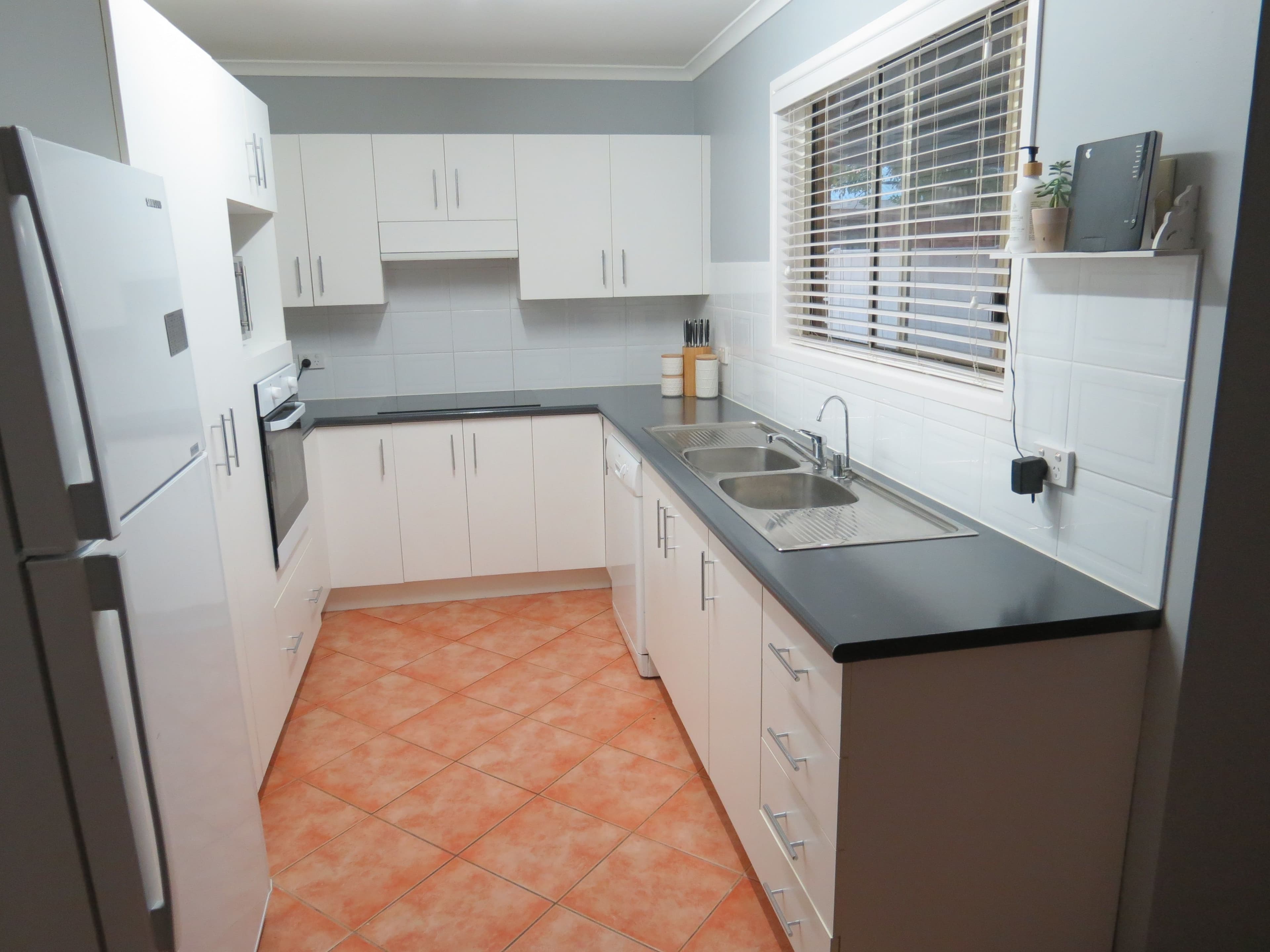 86 Braeside Road, Emerald QLD 4720, Emerald - Thumbnail 3