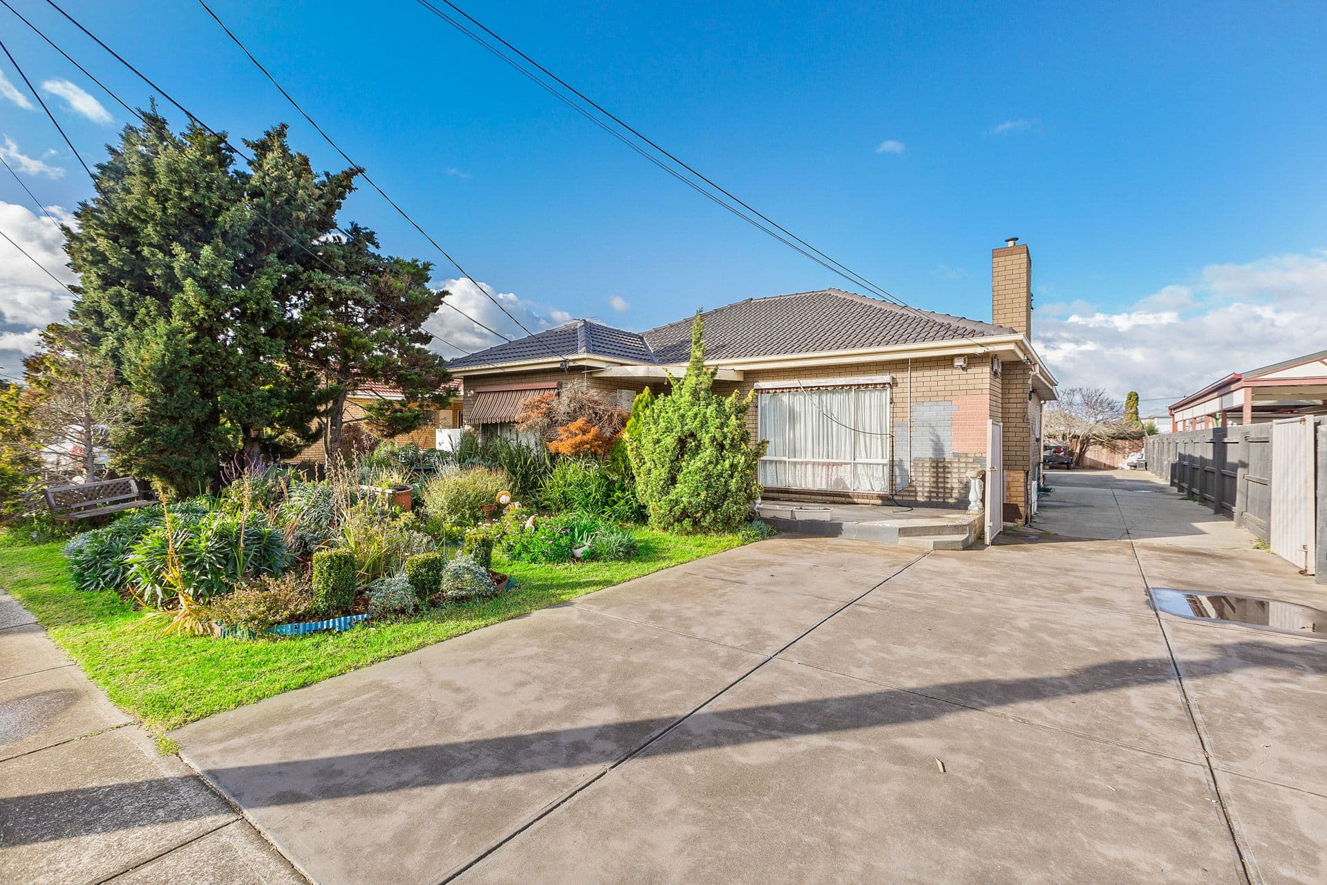 22 Huxtable Avenue, Altona North VIC 3025, Altona North - Thumbnail 2