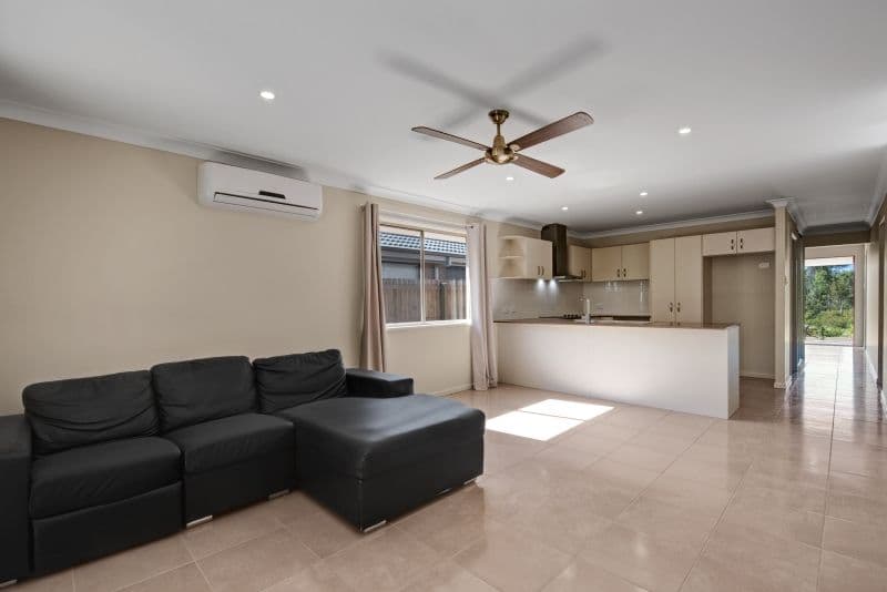 14 Mapleton Drive, North Lakes QLD 4509, North Lakes - Thumbnail 4