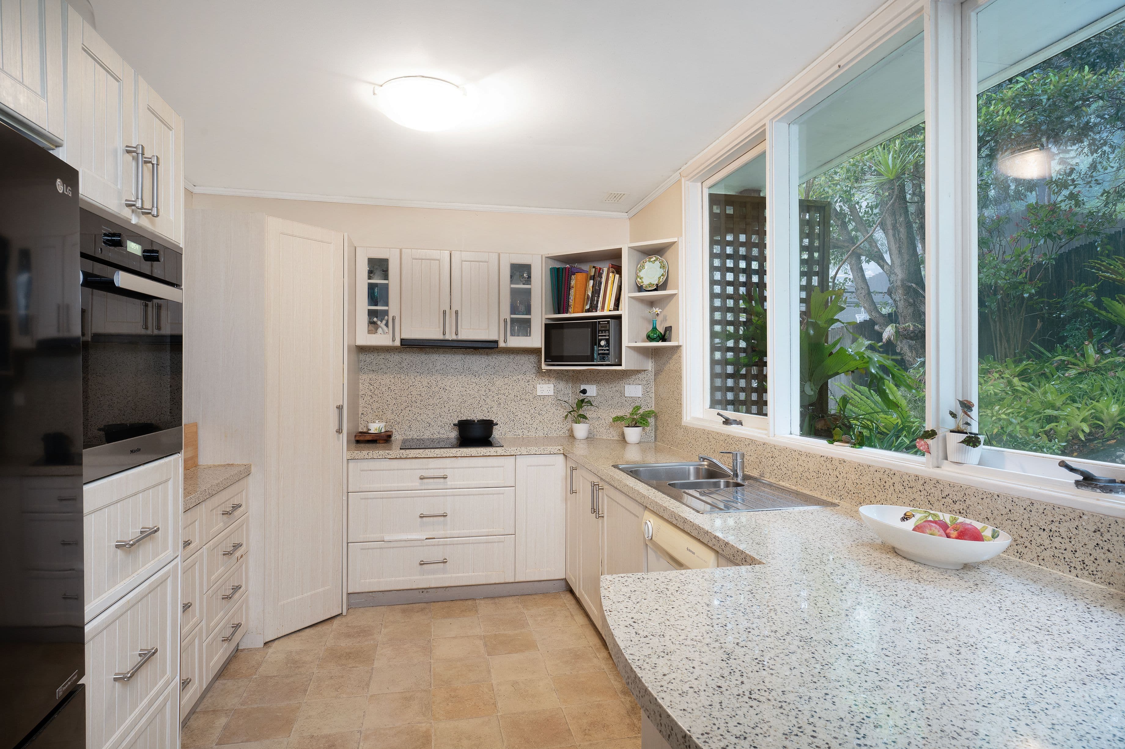 25 Tatiara Crescent, North Narrabeen NSW 2101, North Narrabeen - Thumbnail 4