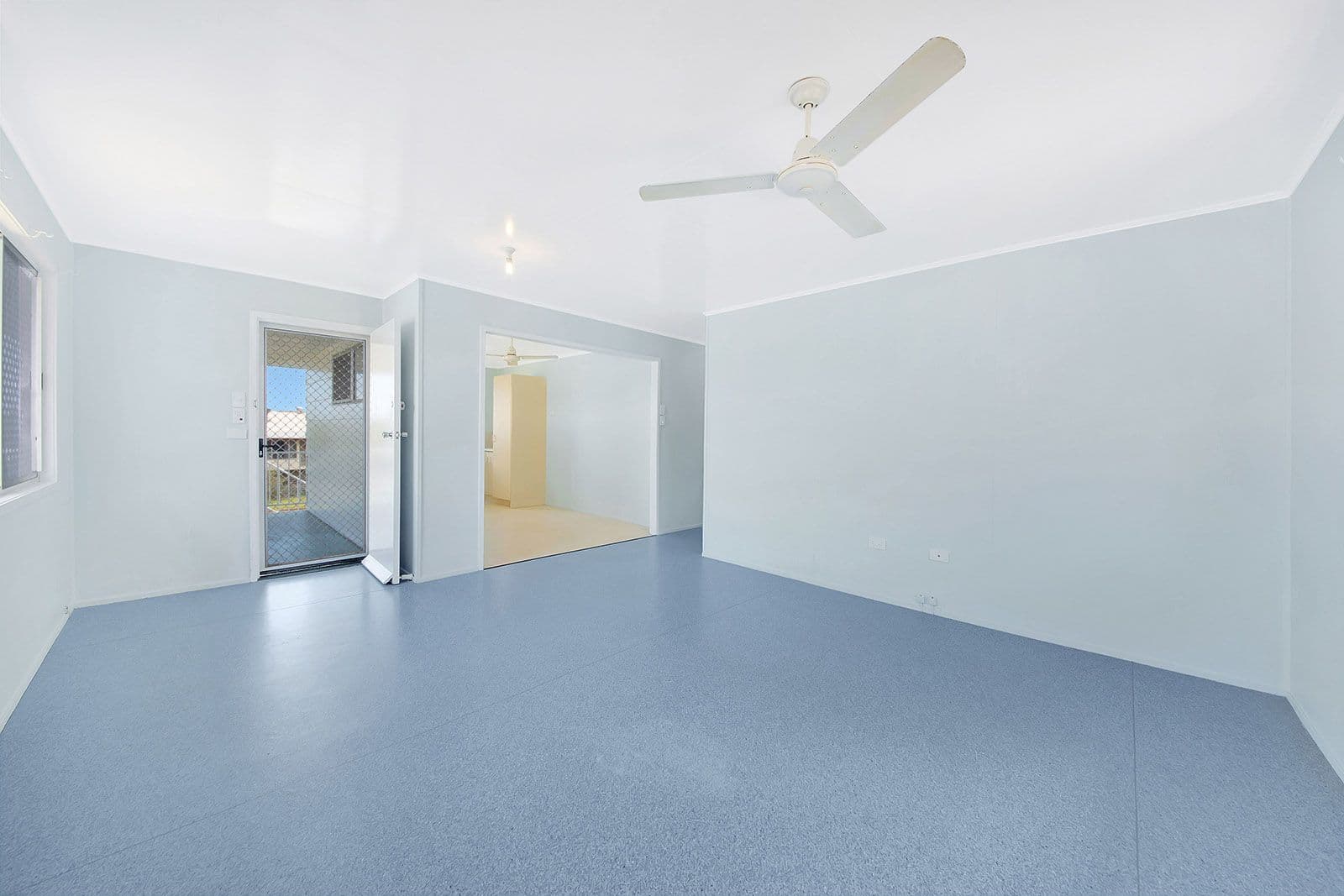 17 Whiting Street, Toolooa QLD 4680, Toolooa - Thumbnail 4