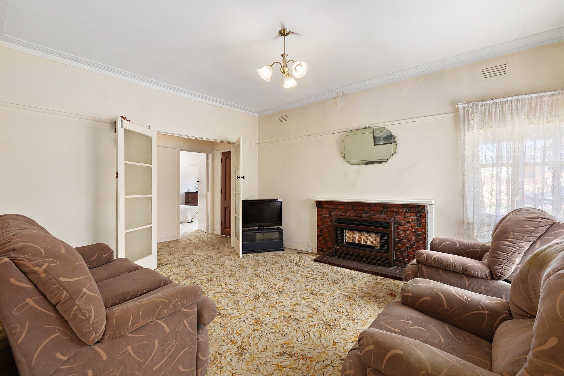 23 Surrey Crescent, Oakleigh East - Thumbnail 2