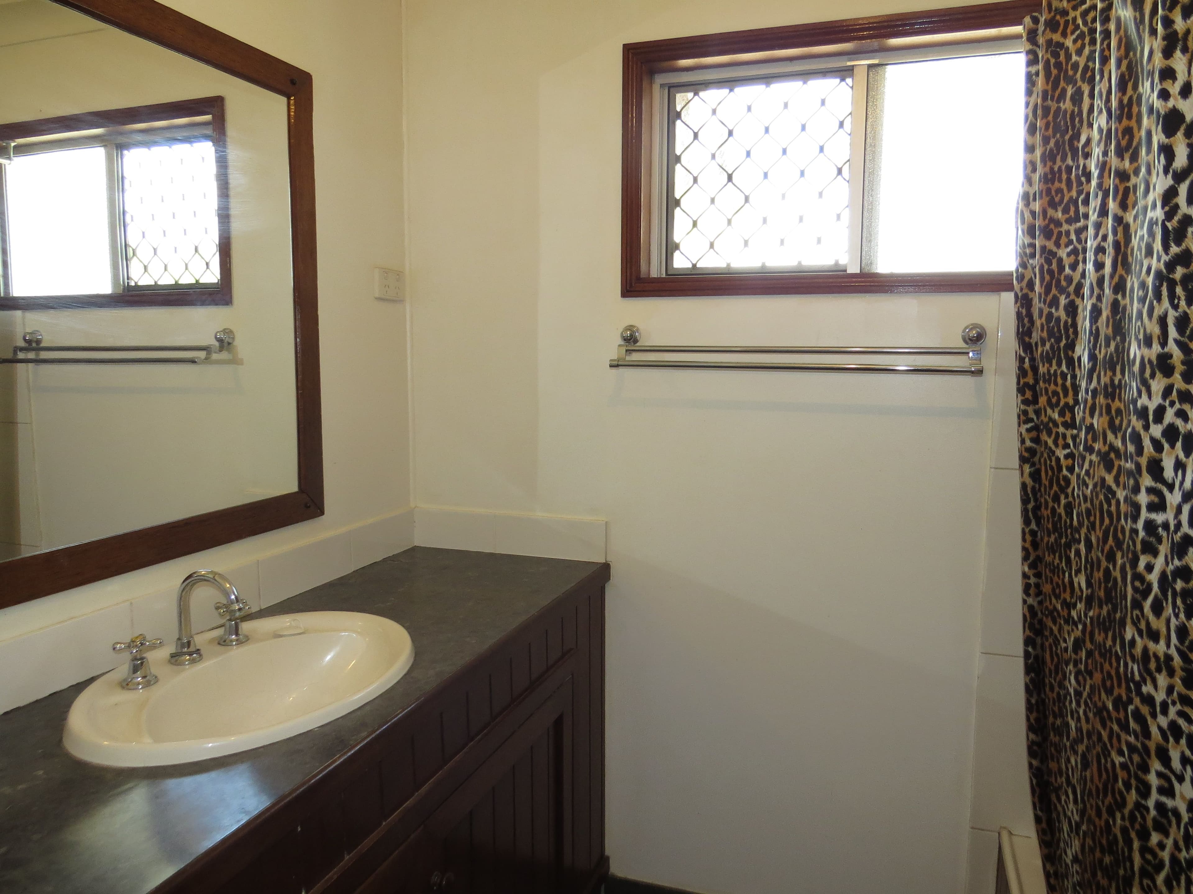 16 Santal Drive, Rasmussen QLD 4815, Rasmussen - Thumbnail 4