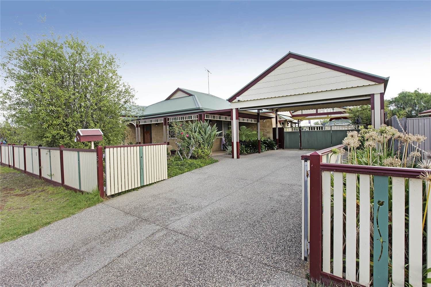 54 Richard Drive, LARA VIC 3212, Lara - Image 1