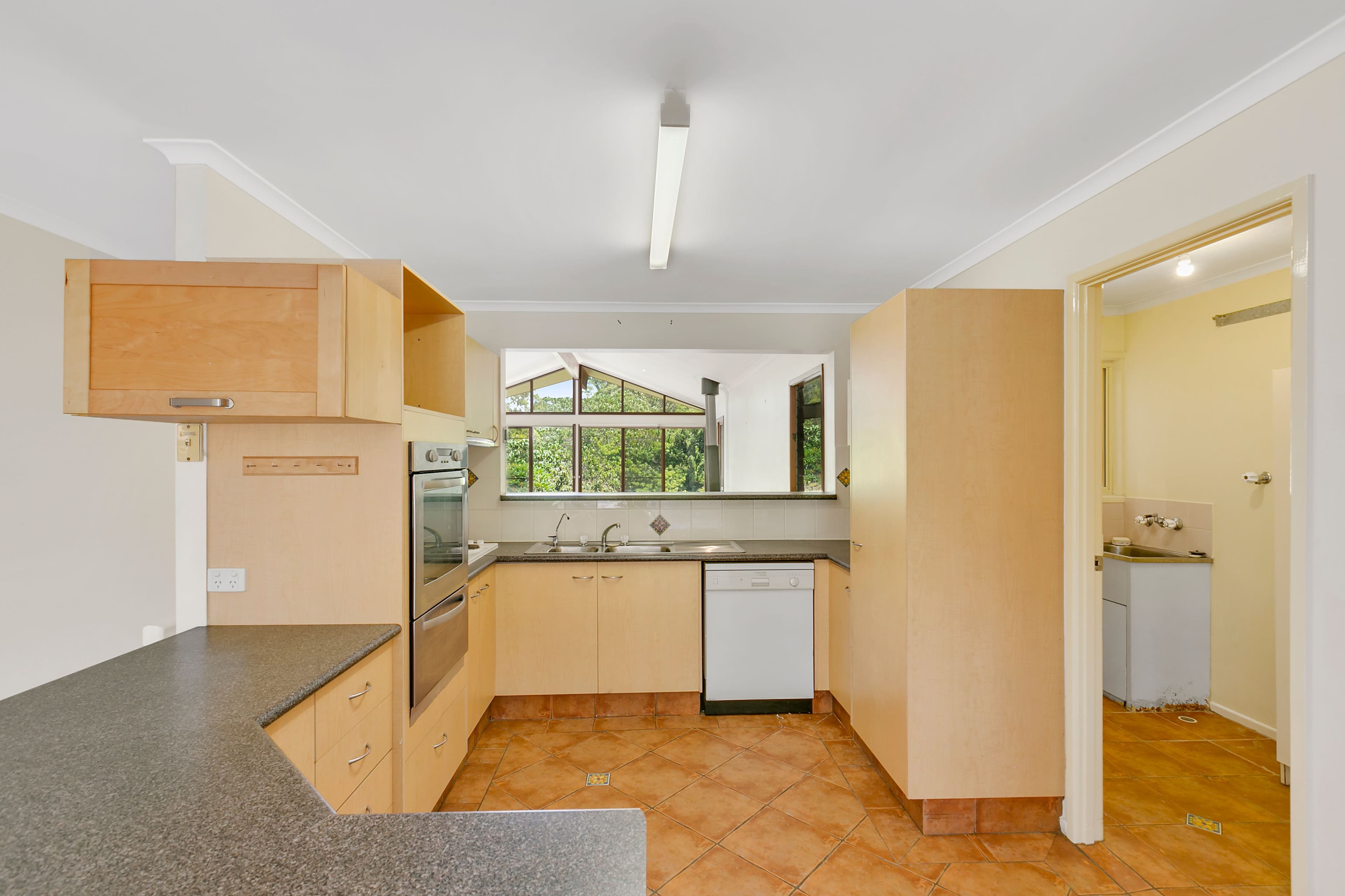 6 Paperbark Court, Parkwood QLD 4214, Parkwood - Thumbnail 3