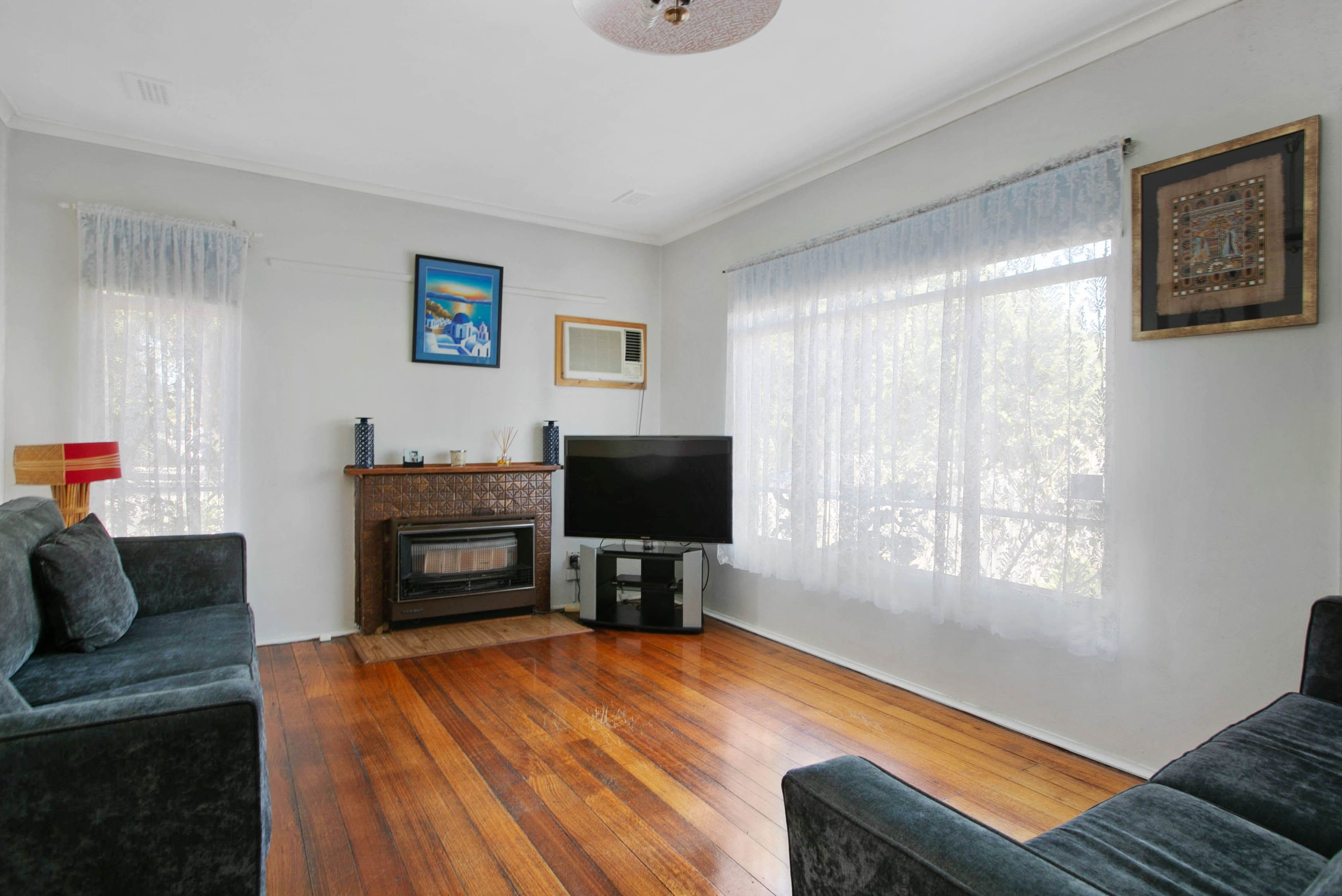 30 Kirby Street, Reservoir VIC 3073, Reservoir - Thumbnail 3