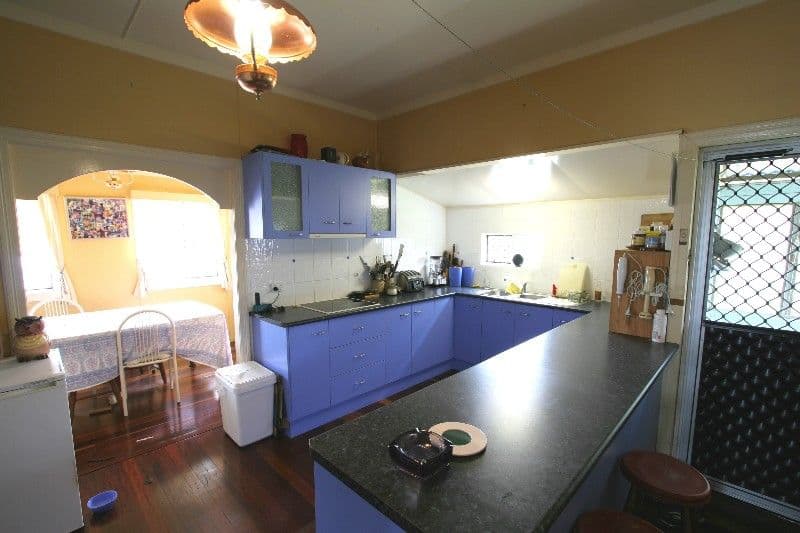 12 Christie Street, WALKERVALE QLD 4670, Walkervale - Thumbnail 2