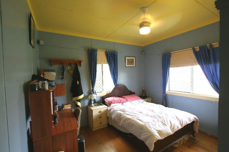 12 Christie Street, WALKERVALE QLD 4670, Walkervale - Thumbnail 5