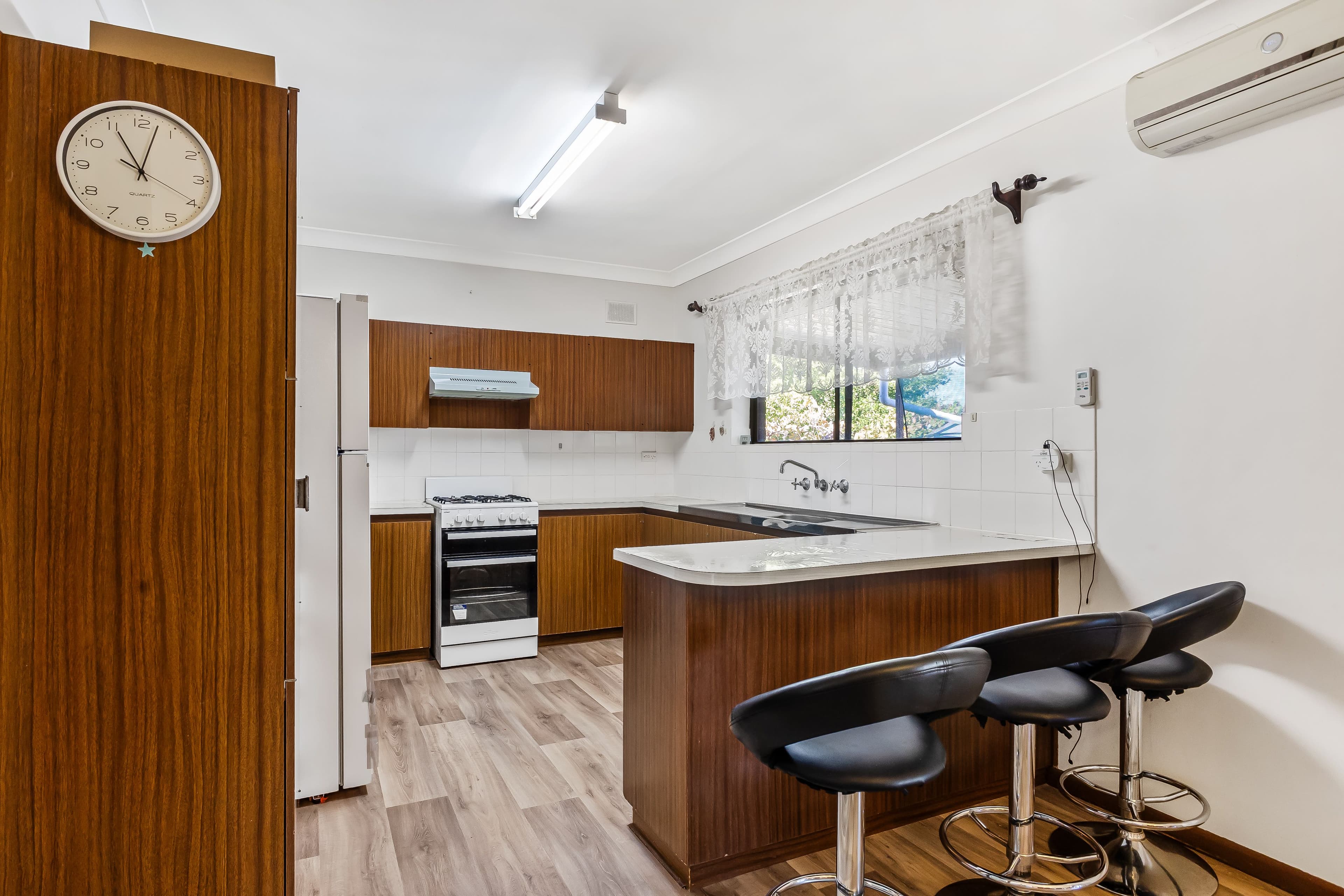 18 Carole Crescent, Modbury SA 5092, Modbury - Thumbnail 6