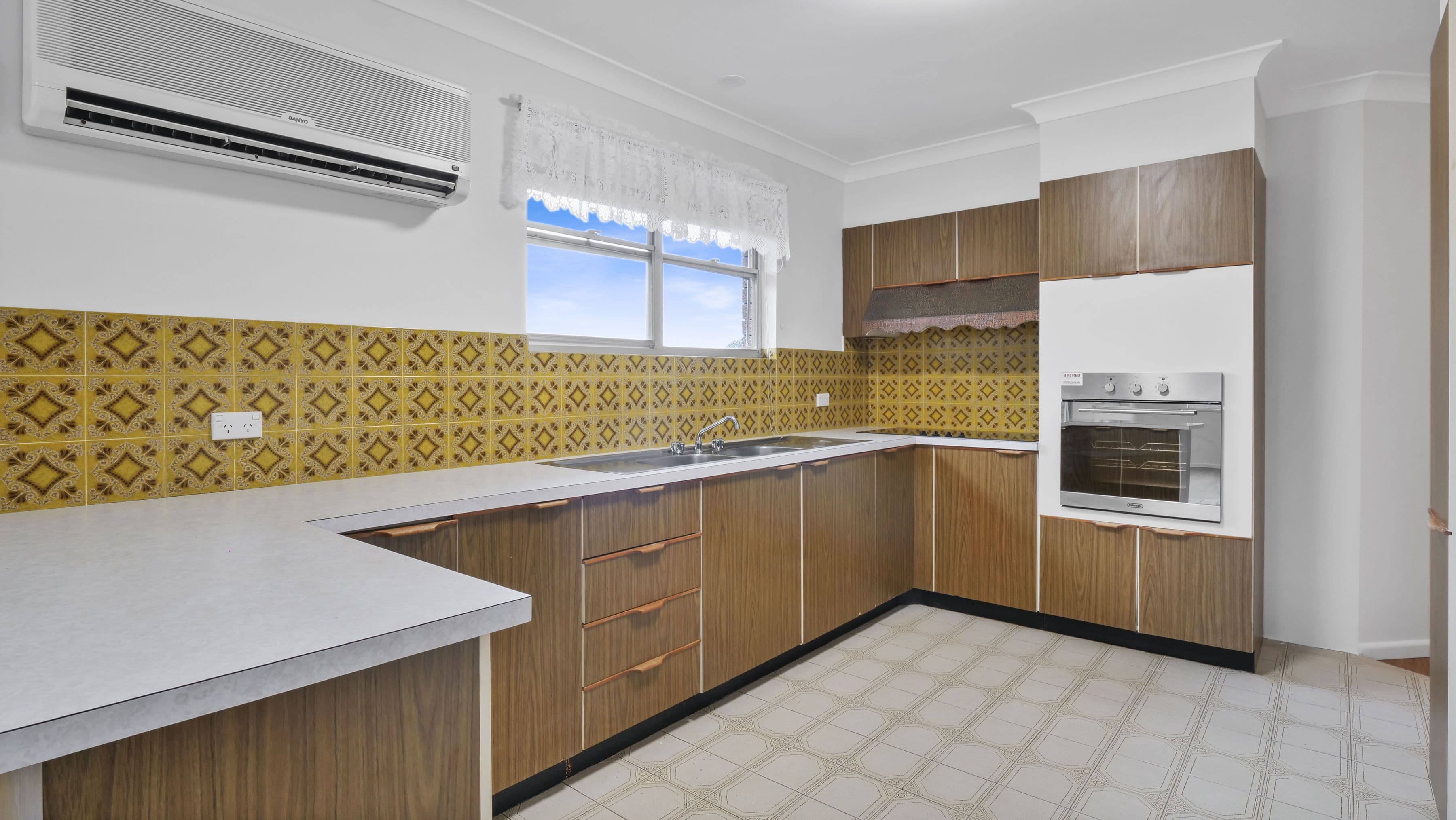 18 Kennedy Drive, Port Macquarie NSW 2444, Port Macquarie - Thumbnail 3