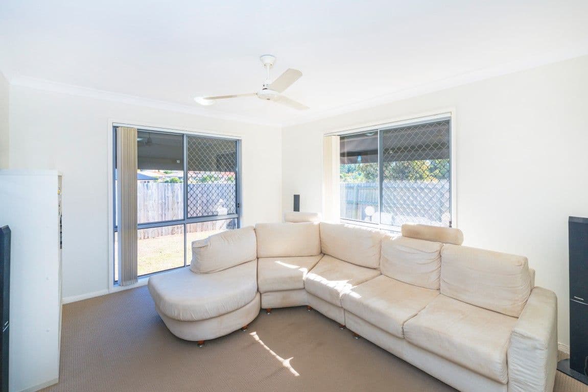 24 GRIFFEN Place, CRESTMEAD QLD 4132, Crestmead - Thumbnail 4