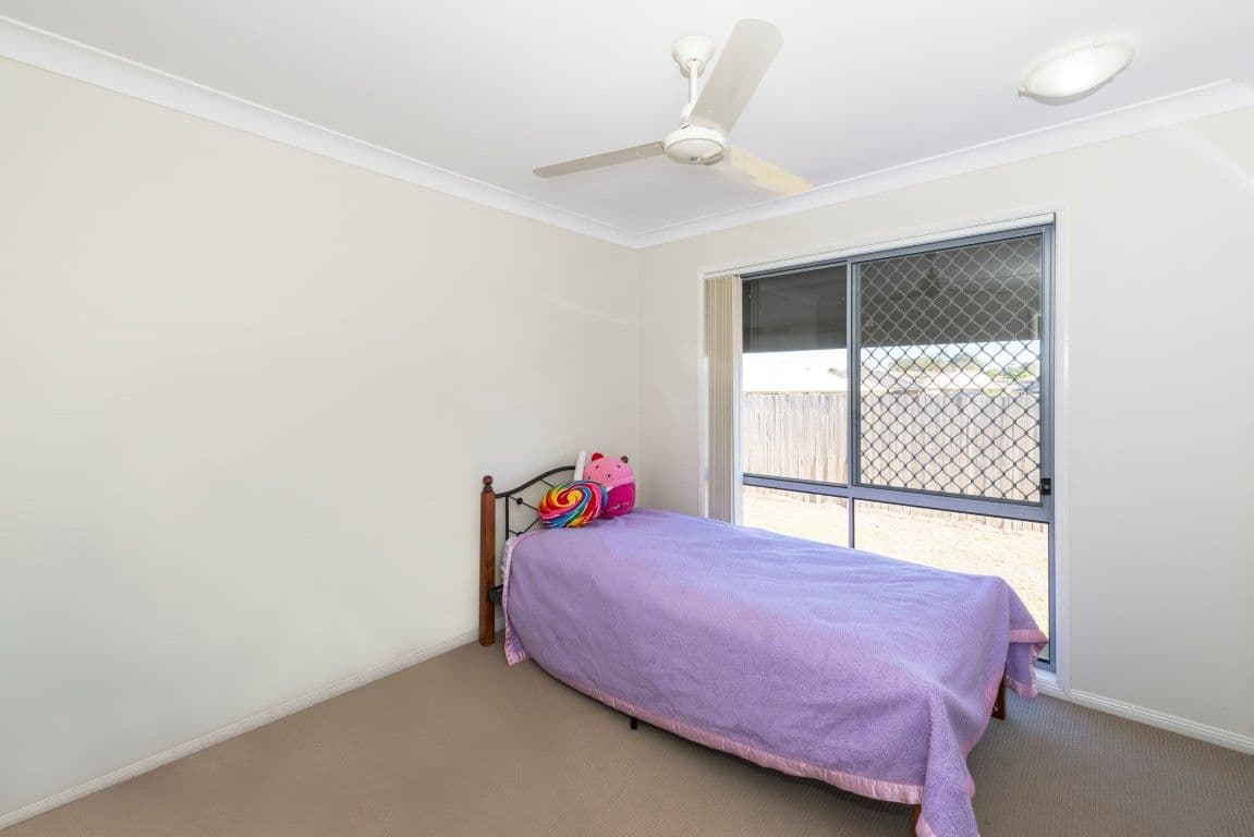 24 GRIFFEN Place, CRESTMEAD QLD 4132, Crestmead - Thumbnail 5