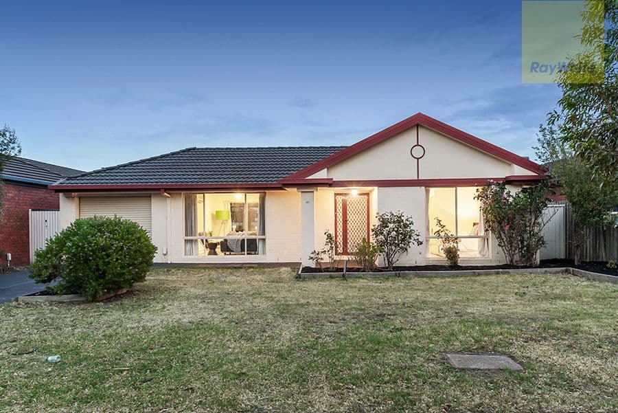 30 Riversdale Street, Craigieburn VIC 3064, Craigieburn - Image 1
