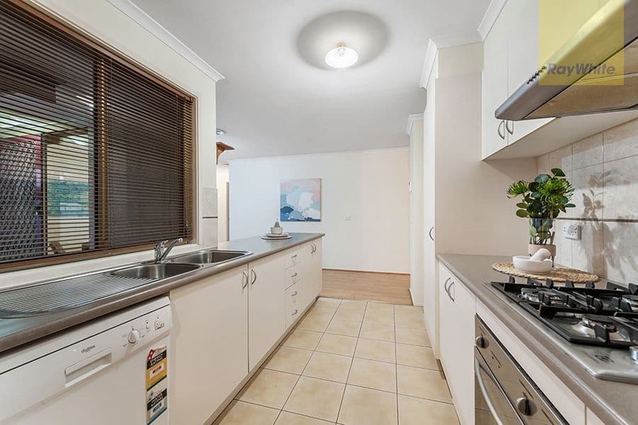 30 Riversdale Street, Craigieburn VIC 3064, Craigieburn - Thumbnail 4
