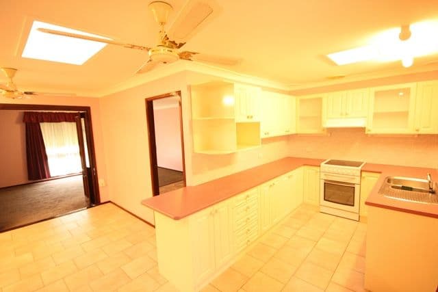 16 Moffat Place, Minto NSW 2566, Minto - Thumbnail 4