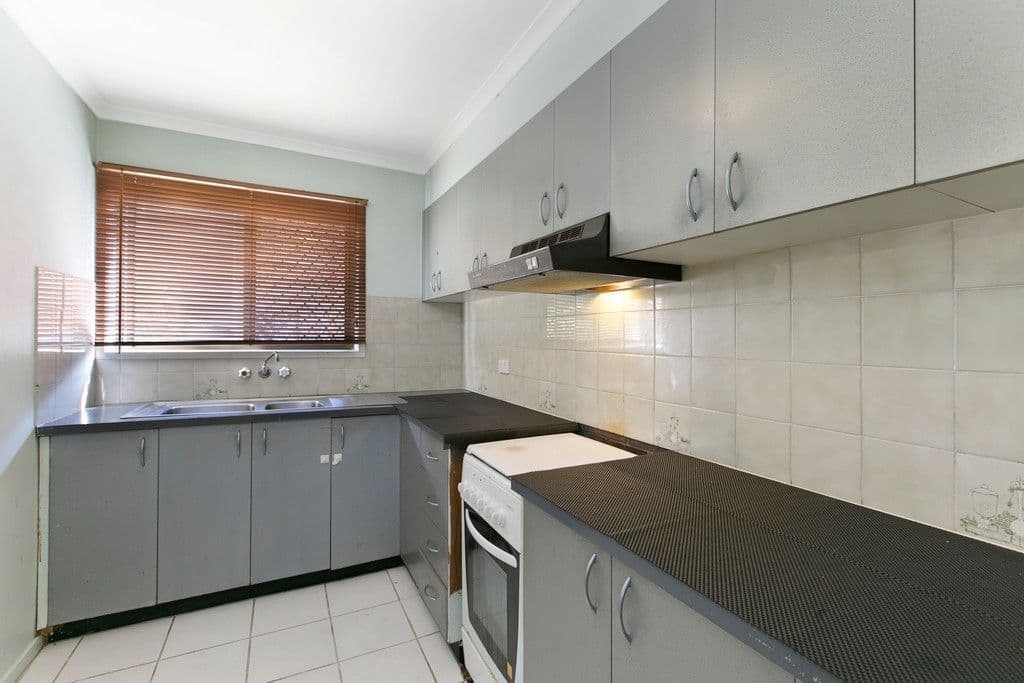 66 Railway Parade, Woodridge QLD 4114, Woodridge - Thumbnail 2