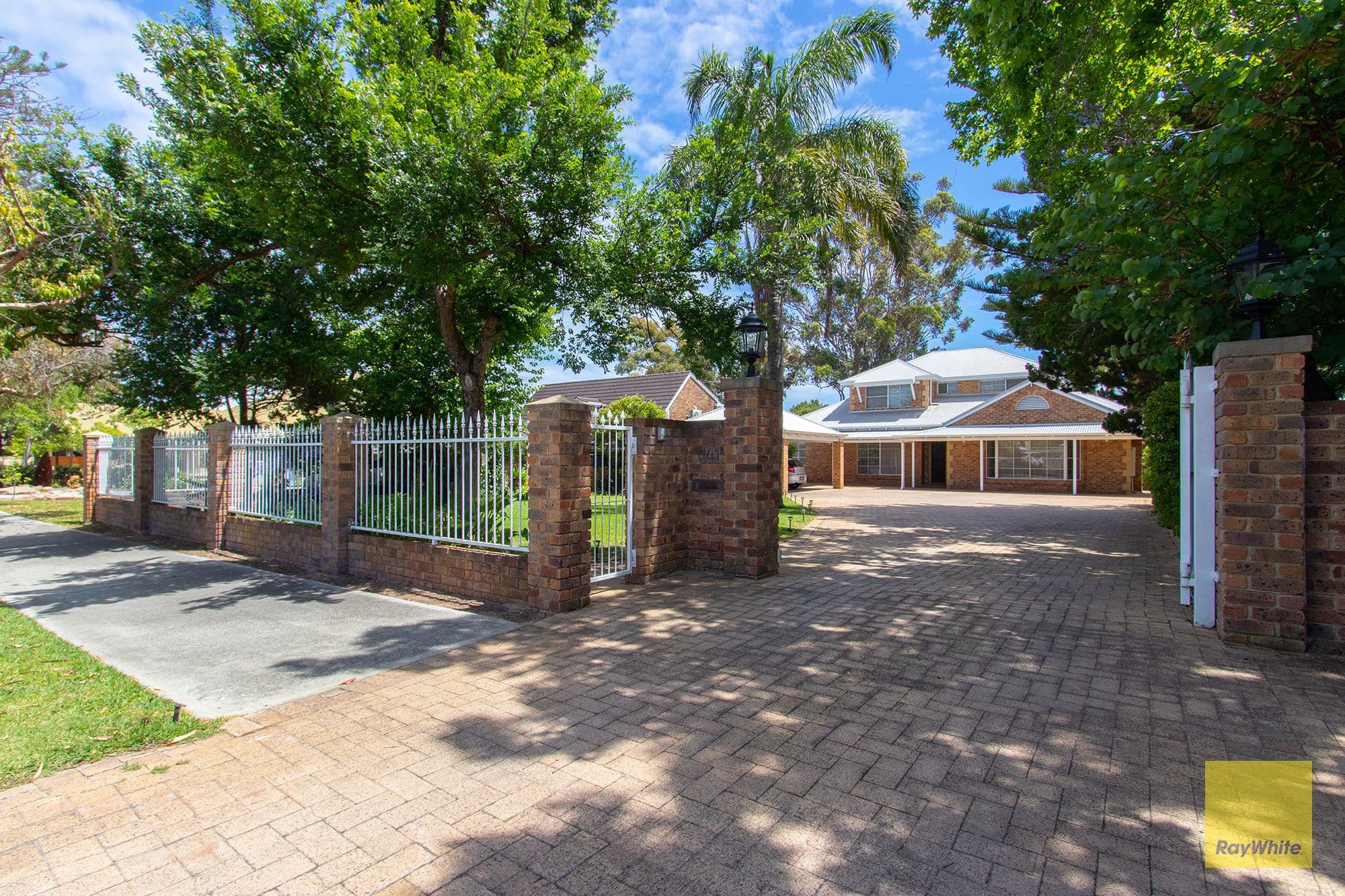 141 Waratah Avenue, Dalkeith WA 6009, Dalkeith - Thumbnail 3