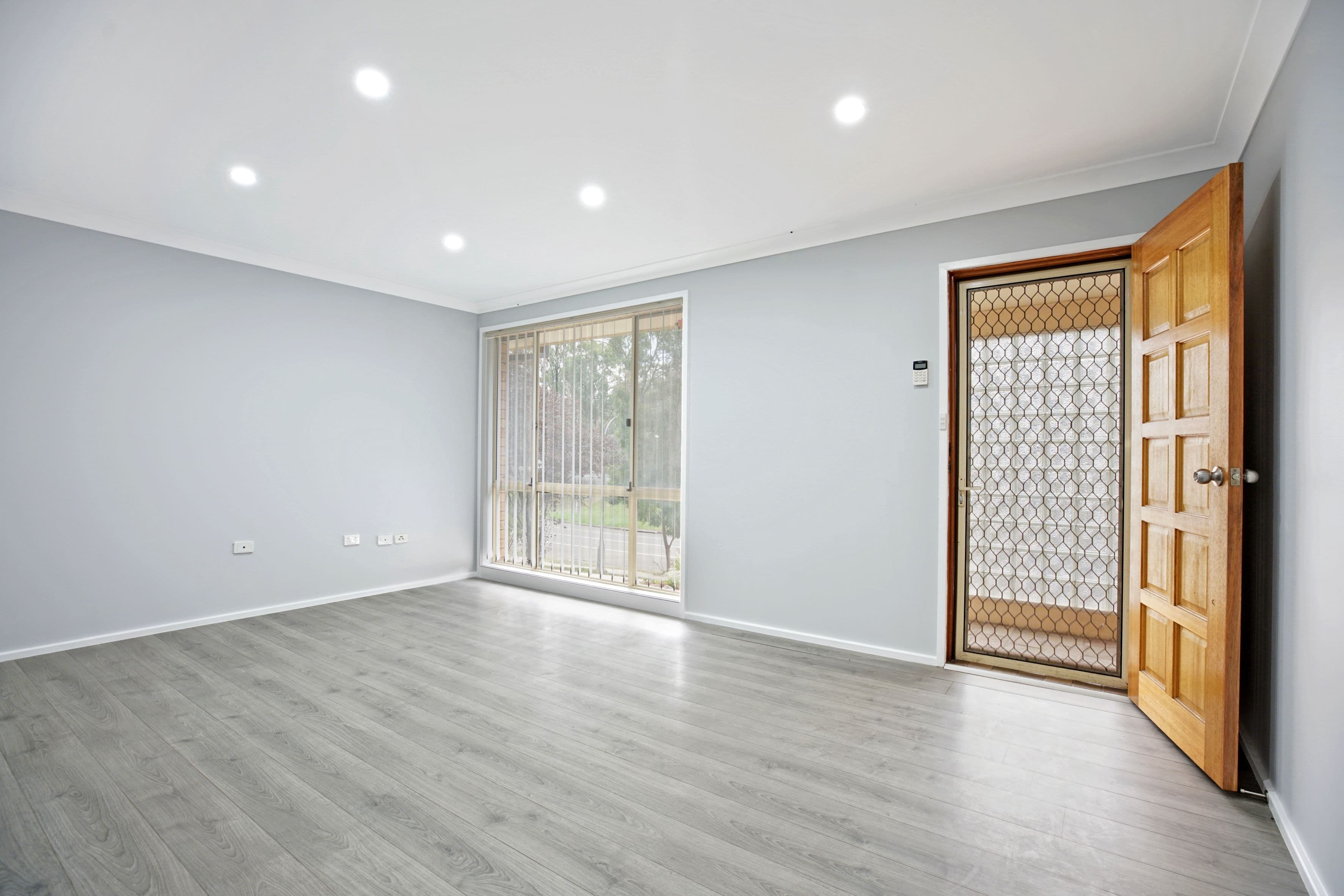 33 Sherringham Road, Cranebrook - Thumbnail 2