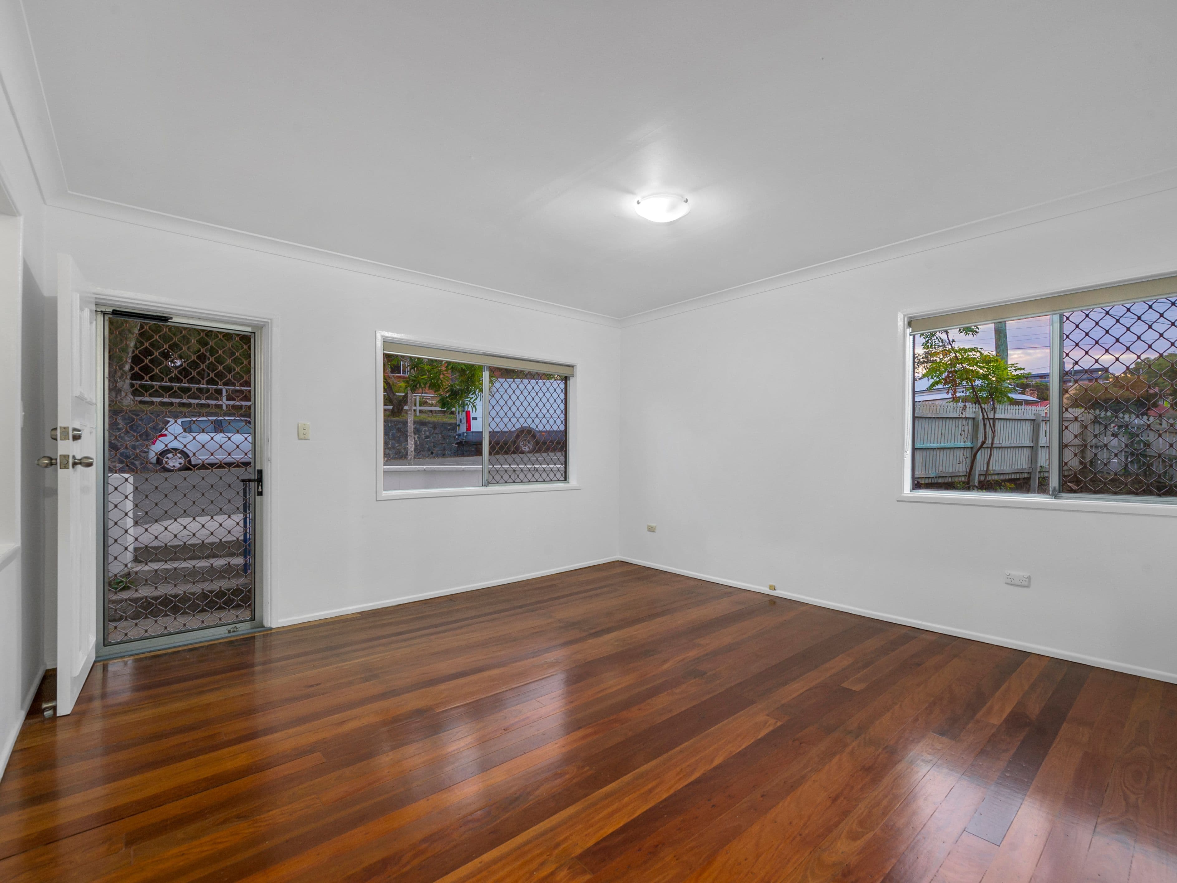 18 Gertrude Street, Highgate Hill QLD 4101, Highgate Hill - Thumbnail 2