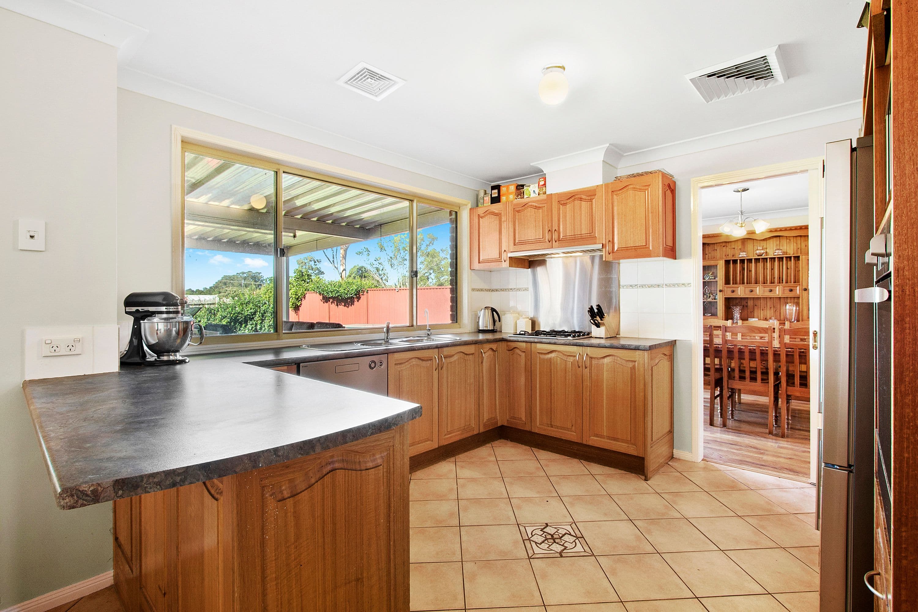 37 Ivy Avenue, McGraths Hill - Thumbnail 6