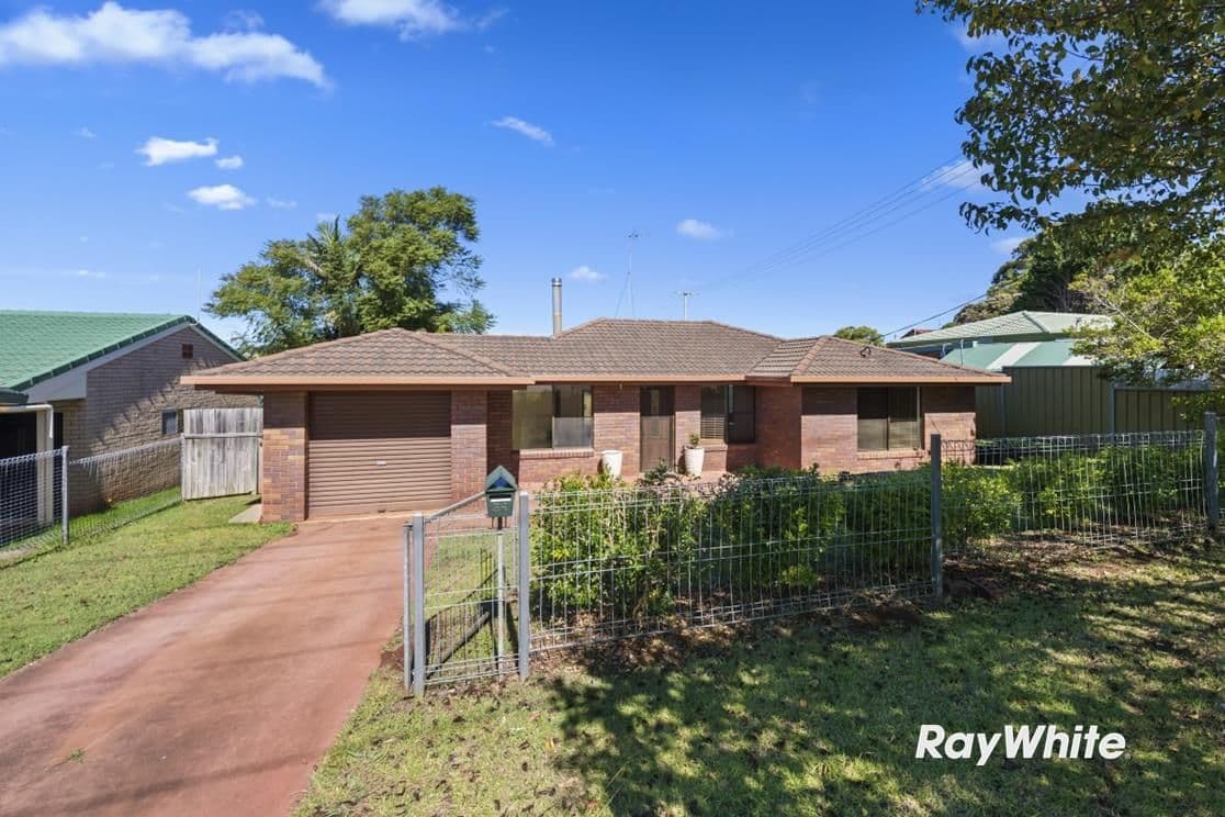 114 Howick St, TUMUT NSW 2720, Tumut - Image 1