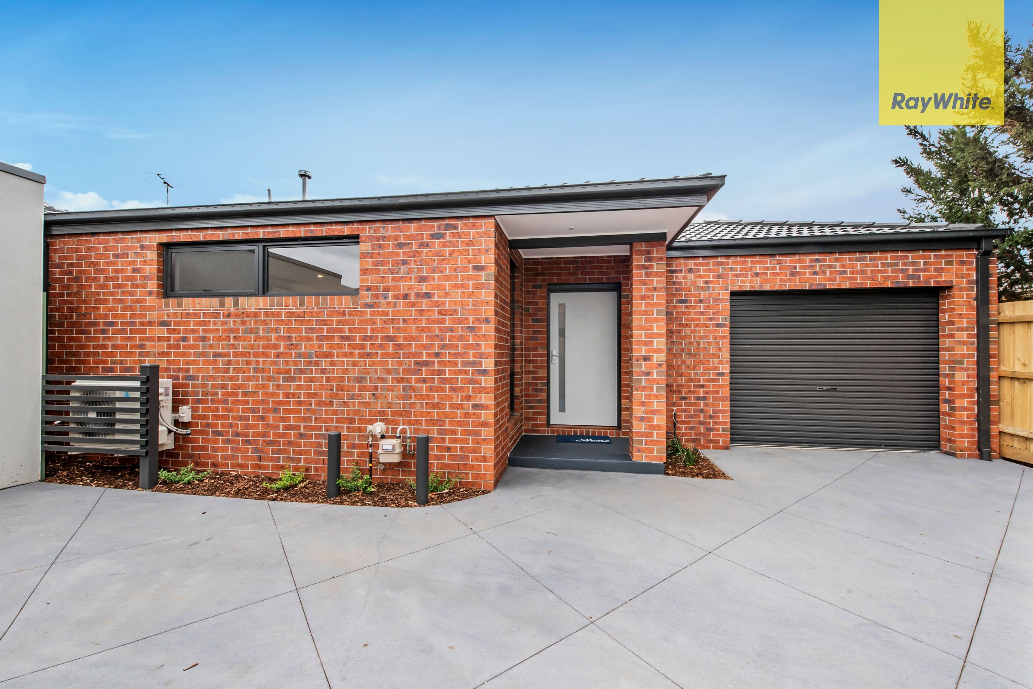 2 Sirius Court, Keilor Downs VIC 3038, Keilor Downs - Thumbnail 2