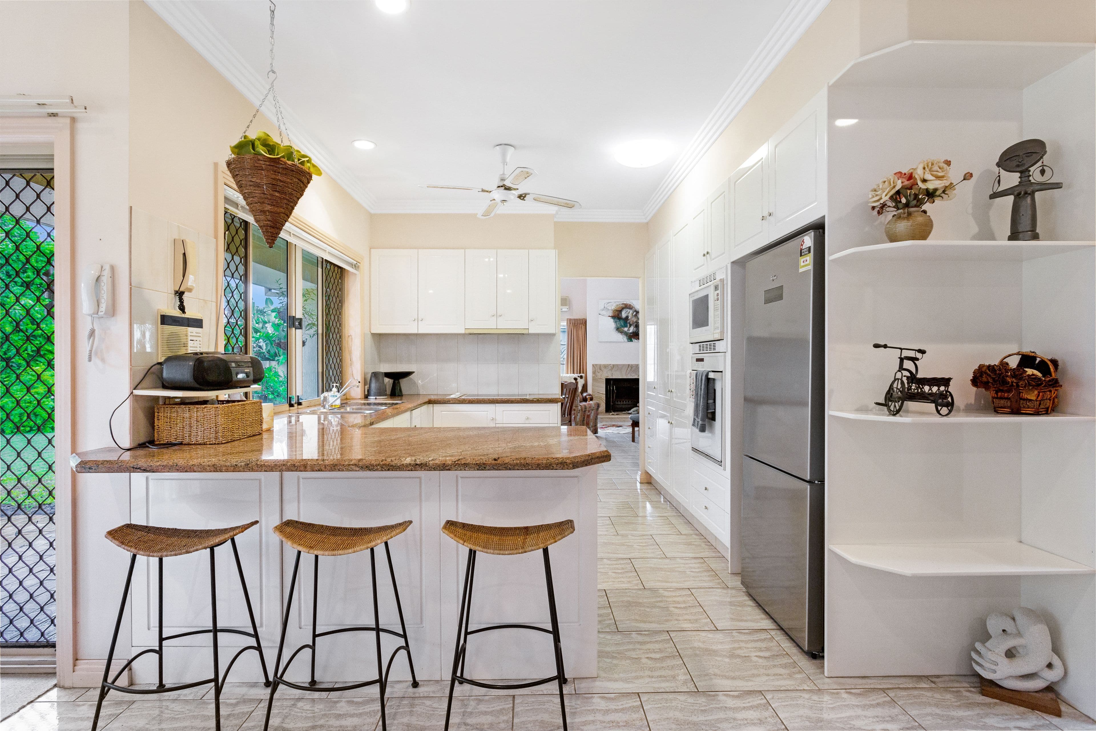178 Palm Meadows Drive, Carrara QLD 4211, Carrara - Thumbnail 8