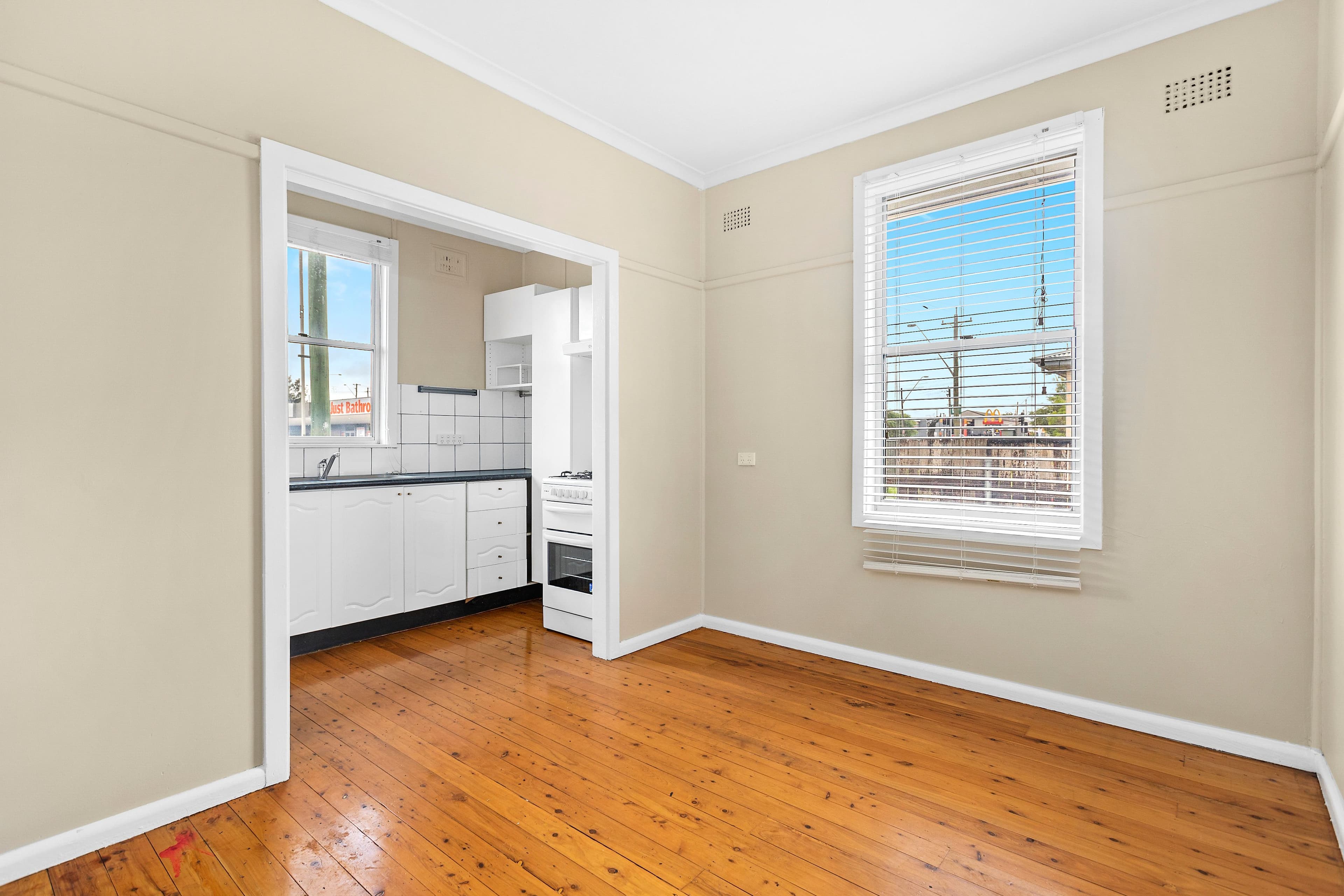 1 Chapman Street, Unanderra NSW 2526, Unanderra - Thumbnail 4