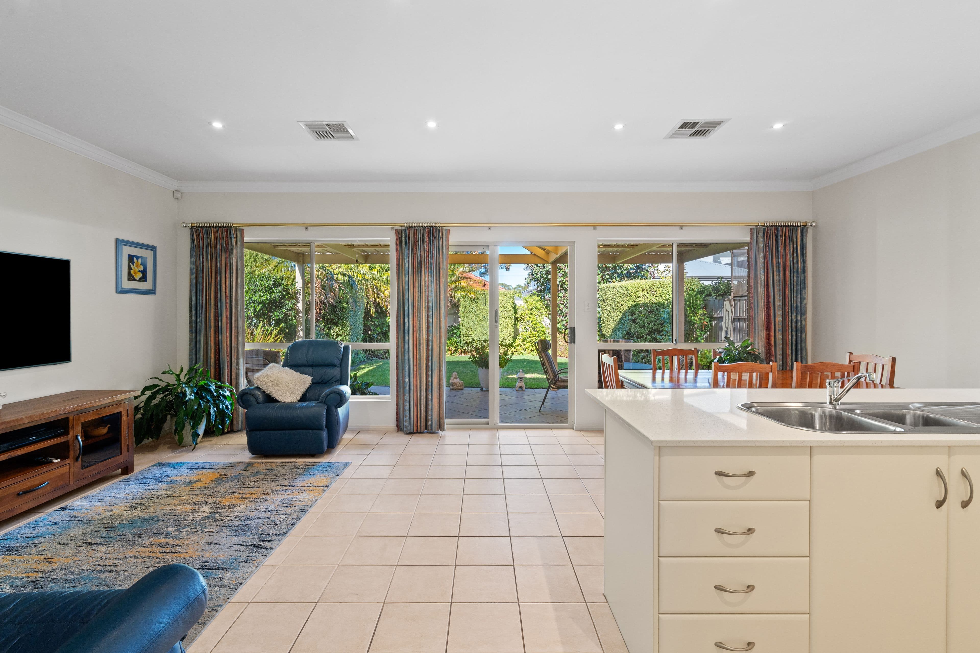 33 Hardy Avenue, Glengowrie SA 5044, Glengowrie - Thumbnail 3